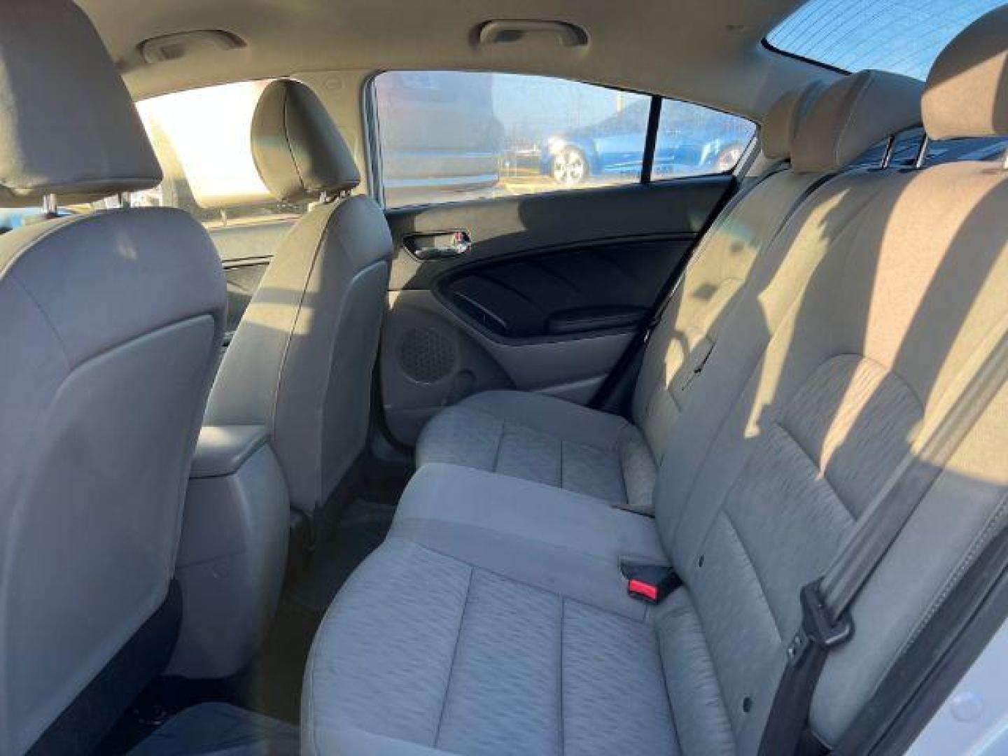 2016 SILVER Kia Forte LX w/Popular Package (KNAFK4A65G5) with an 1.8L L4 DOHC 16V engine, located at 2715 W Pioneer Pkwy, Arlington, TX, 76013, (817) 265-9009, 32.710262, -97.153236 - Photo#9