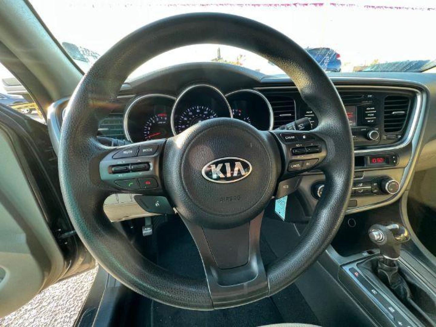 2014 GRAY Kia Optima LX (5XXGM4A76EG) with an 2.4L L4 DOHC 16V engine, 6-Speed Automatic transmission, located at 2715 W Pioneer Pkwy, Arlington, TX, 76013, (817) 265-9009, 32.710262, -97.153236 - Photo#15