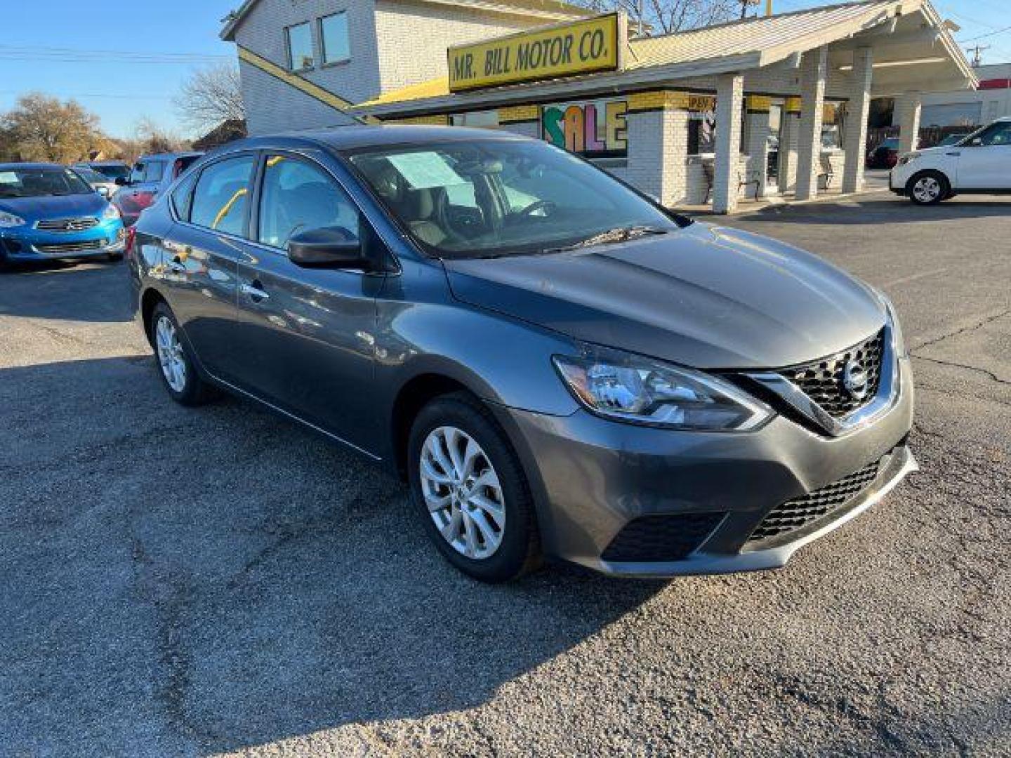 2019 GRAY Nissan Sentra SV (3N1AB7AP1KL) with an 1.8L L4 SFI DOHC 16 engine, Continuously Variabl transmission, located at 2715 W Pioneer Pkwy, Arlington, TX, 76013, (817) 265-9009, 32.710262, -97.153236 - Photo#4