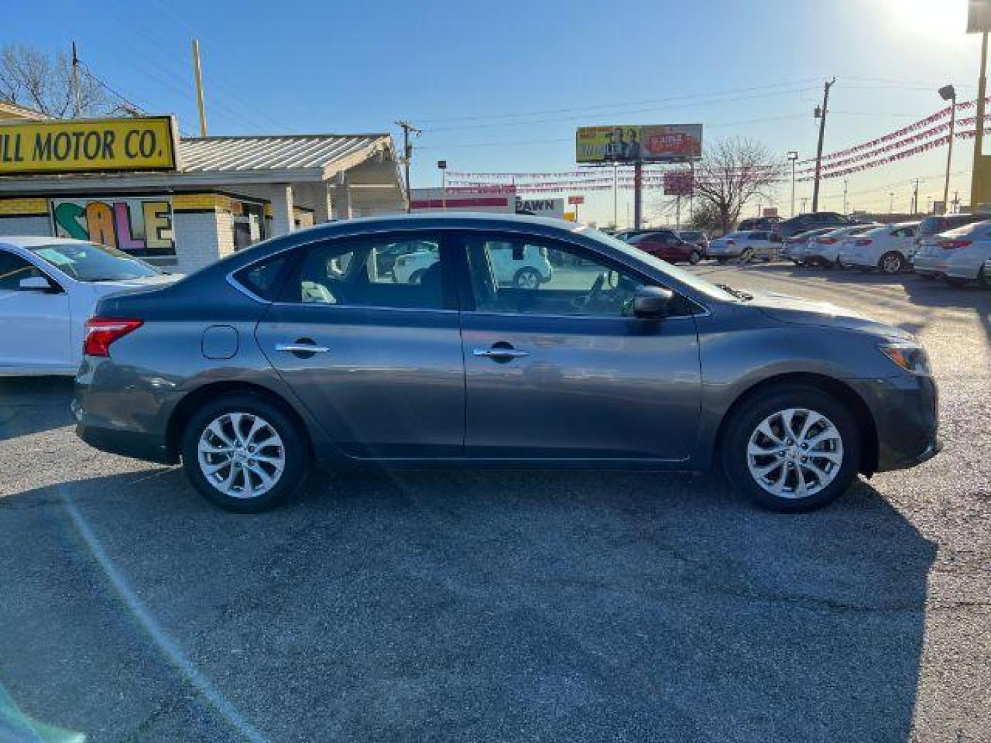 2019 GRAY Nissan Sentra SV (3N1AB7AP1KL) with an 1.8L L4 SFI DOHC 16 engine, Continuously Variabl transmission, located at 2715 W Pioneer Pkwy, Arlington, TX, 76013, (817) 265-9009, 32.710262, -97.153236 - Photo#5