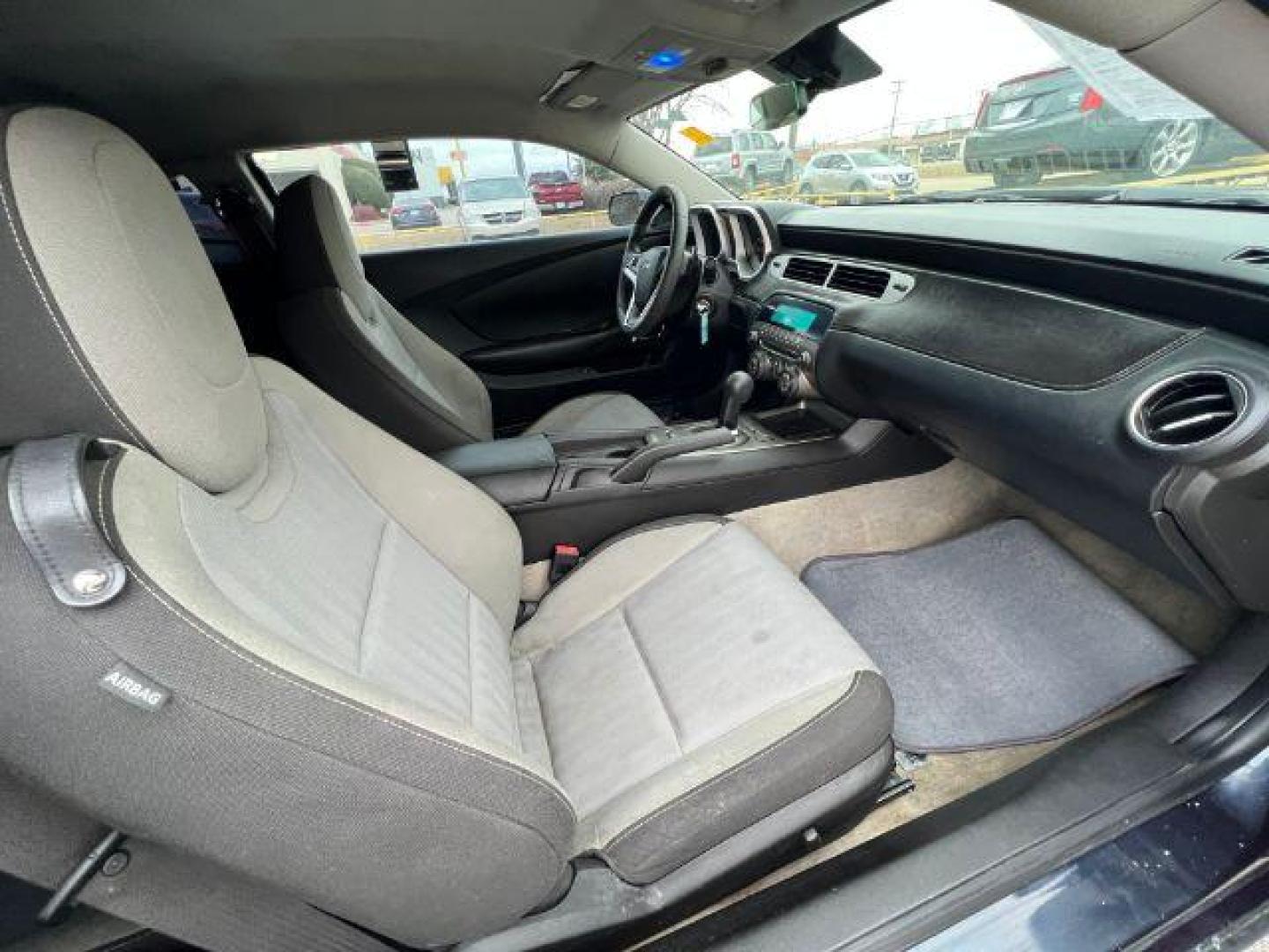 2013 BLUE Chevrolet Camaro LS Coupe (2G1FA1E30D9) with an 3.6L V6 DOHC 24V FFV engine, 6-Speed Automatic transmission, located at 2715 W Pioneer Pkwy, Arlington, TX, 76013, (817) 265-9009, 32.710262, -97.153236 - Photo#10