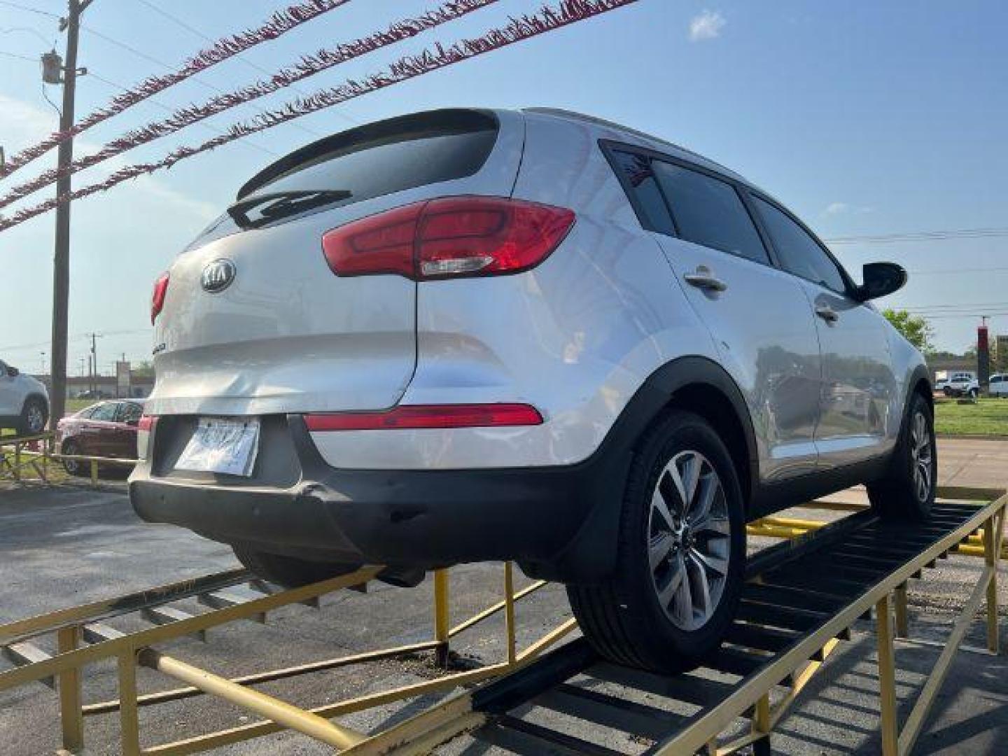 2014 SILVER Kia SPT LX FWD (KNDPB3ACXE7) with an 2.4L V6 DOHC 24V engine, 6-Speed Automatic transmission, located at 2715 W Pioneer Pkwy, Arlington, TX, 76013, (817) 265-9009, 32.710262, -97.153236 - Photo#5