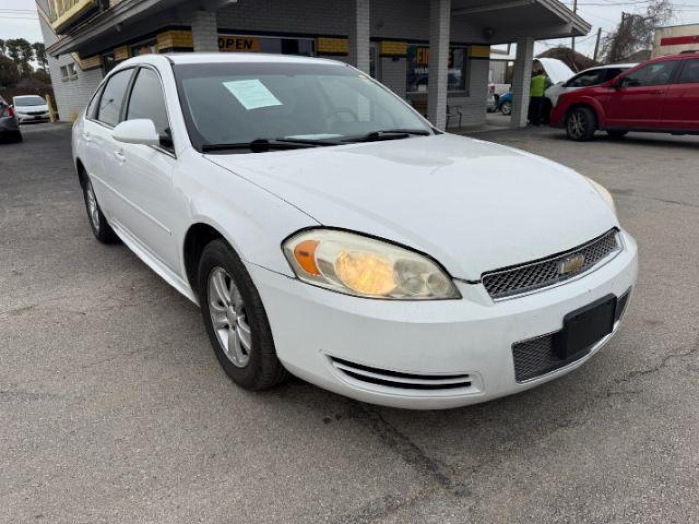 2012 White Chevrolet Impala LS (2G1WA5E35C1) with an 3.6L V6 DOHC 16V FFV engine, 6-Speed Automatic transmission, located at 2715 W Pioneer Pkwy, Arlington, TX, 76013, (817) 265-9009, 32.710262, -97.153236 - Photo#4