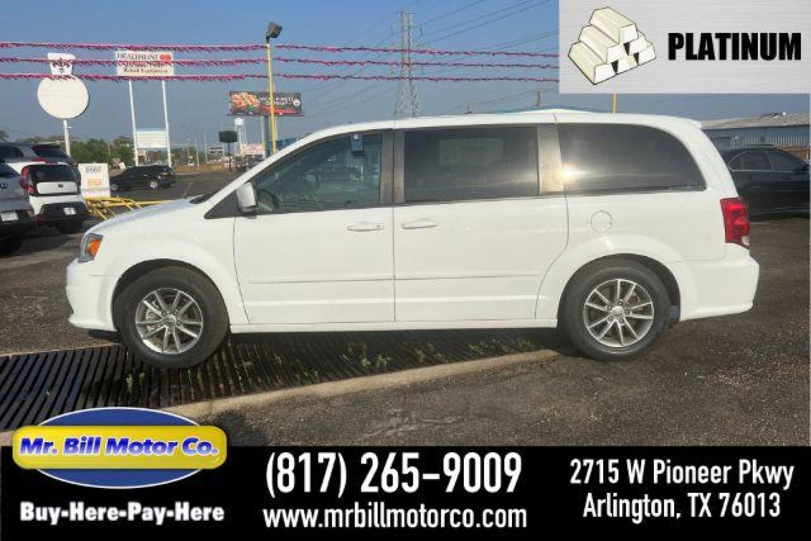 2016 WHITE Dodge Grand Caravan SE (2C4RDGBGXGR) with an 3.6L V6 DOHC 24V engine, 6-Speed Automatic transmission, located at 2715 W Pioneer Pkwy, Arlington, TX, 76013, (817) 265-9009, 32.710262, -97.153236 - Photo#0