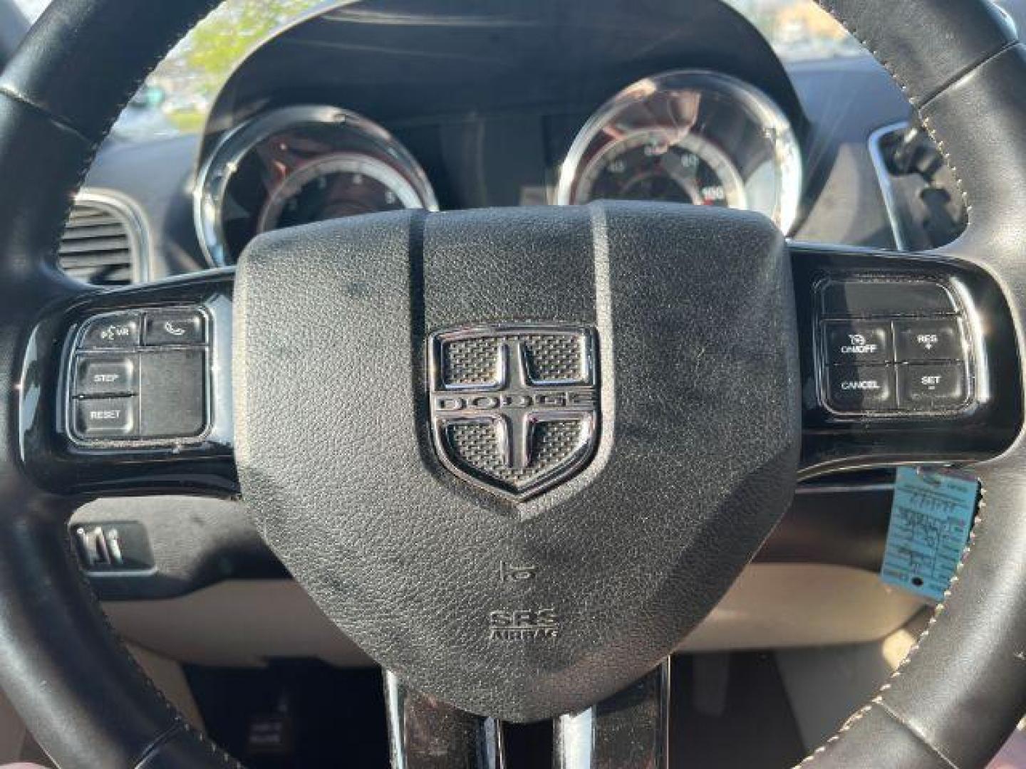 2016 WHITE Dodge Grand Caravan SE (2C4RDGBGXGR) with an 3.6L V6 DOHC 24V engine, 6-Speed Automatic transmission, located at 2715 W Pioneer Pkwy, Arlington, TX, 76013, (817) 265-9009, 32.710262, -97.153236 - Photo#20