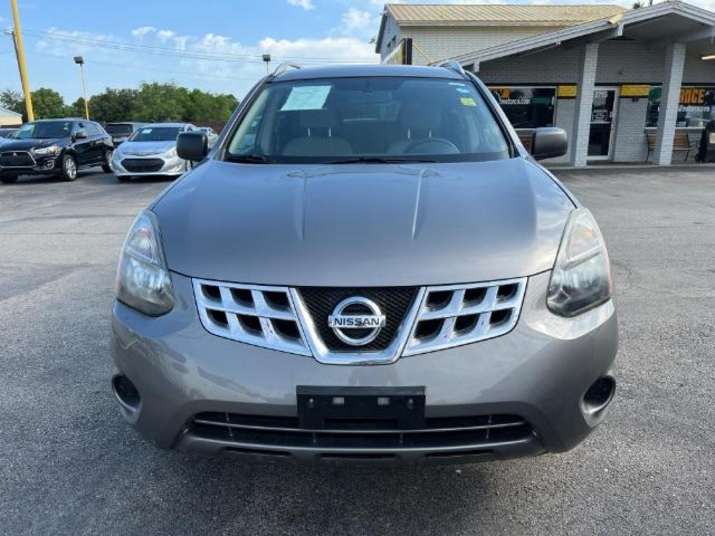 2015 GRAY Nissan Rogue Select S 2WD (JN8AS5MT9FW) with an 2.5L L4 DOHC 16V engine, Continuously Variabl transmission, located at 2715 W Pioneer Pkwy, Arlington, TX, 76013, (817) 265-9009, 32.710262, -97.153236 - Photo#6