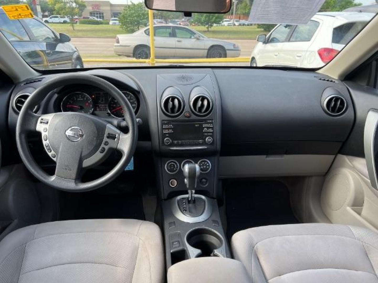 2015 GRAY Nissan Rogue Select S 2WD (JN8AS5MT9FW) with an 2.5L L4 DOHC 16V engine, Continuously Variabl transmission, located at 2715 W Pioneer Pkwy, Arlington, TX, 76013, (817) 265-9009, 32.710262, -97.153236 - Photo#11
