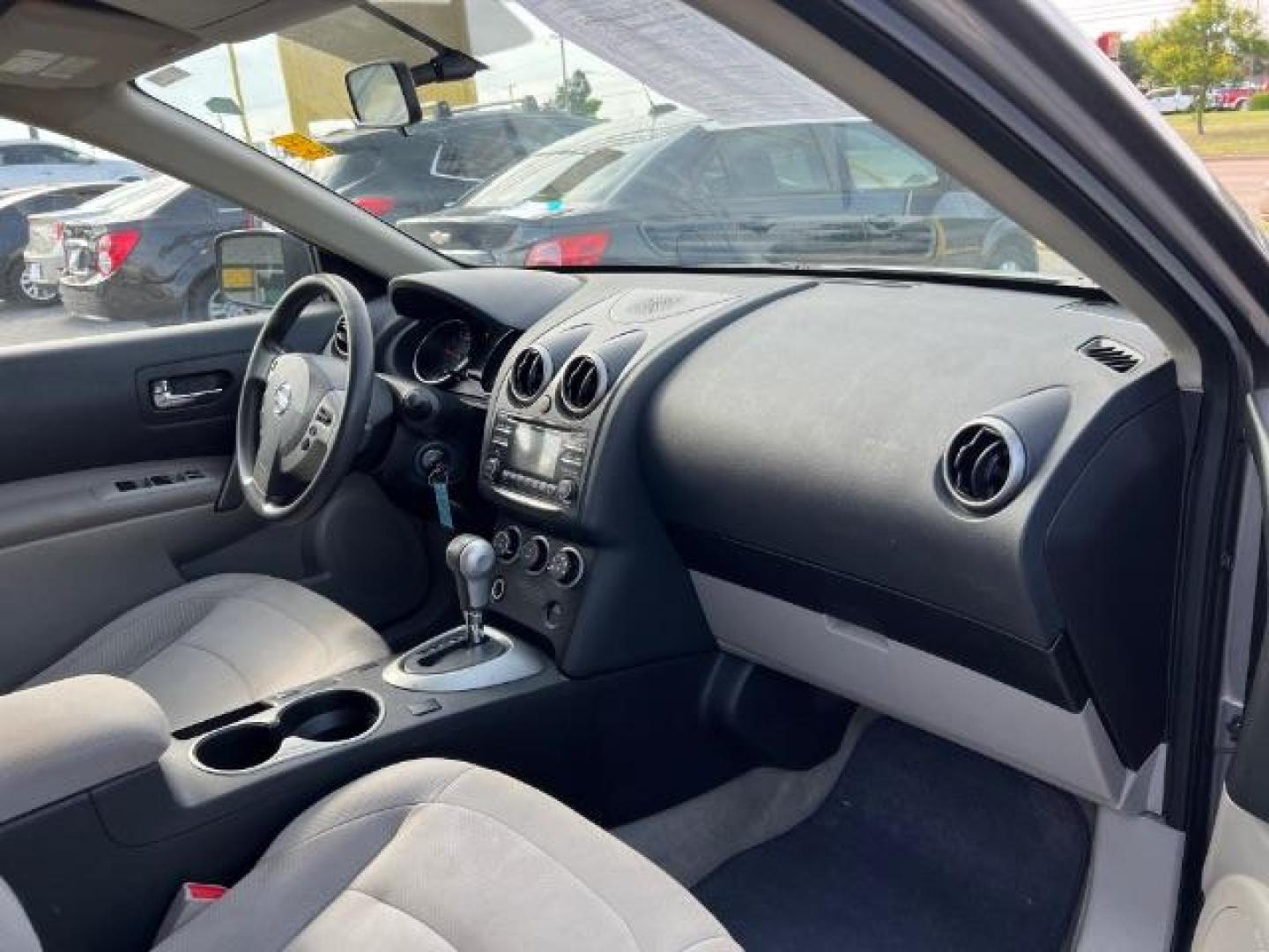 2015 GRAY Nissan Rogue Select S 2WD (JN8AS5MT9FW) with an 2.5L L4 DOHC 16V engine, Continuously Variabl transmission, located at 2715 W Pioneer Pkwy, Arlington, TX, 76013, (817) 265-9009, 32.710262, -97.153236 - Photo#13