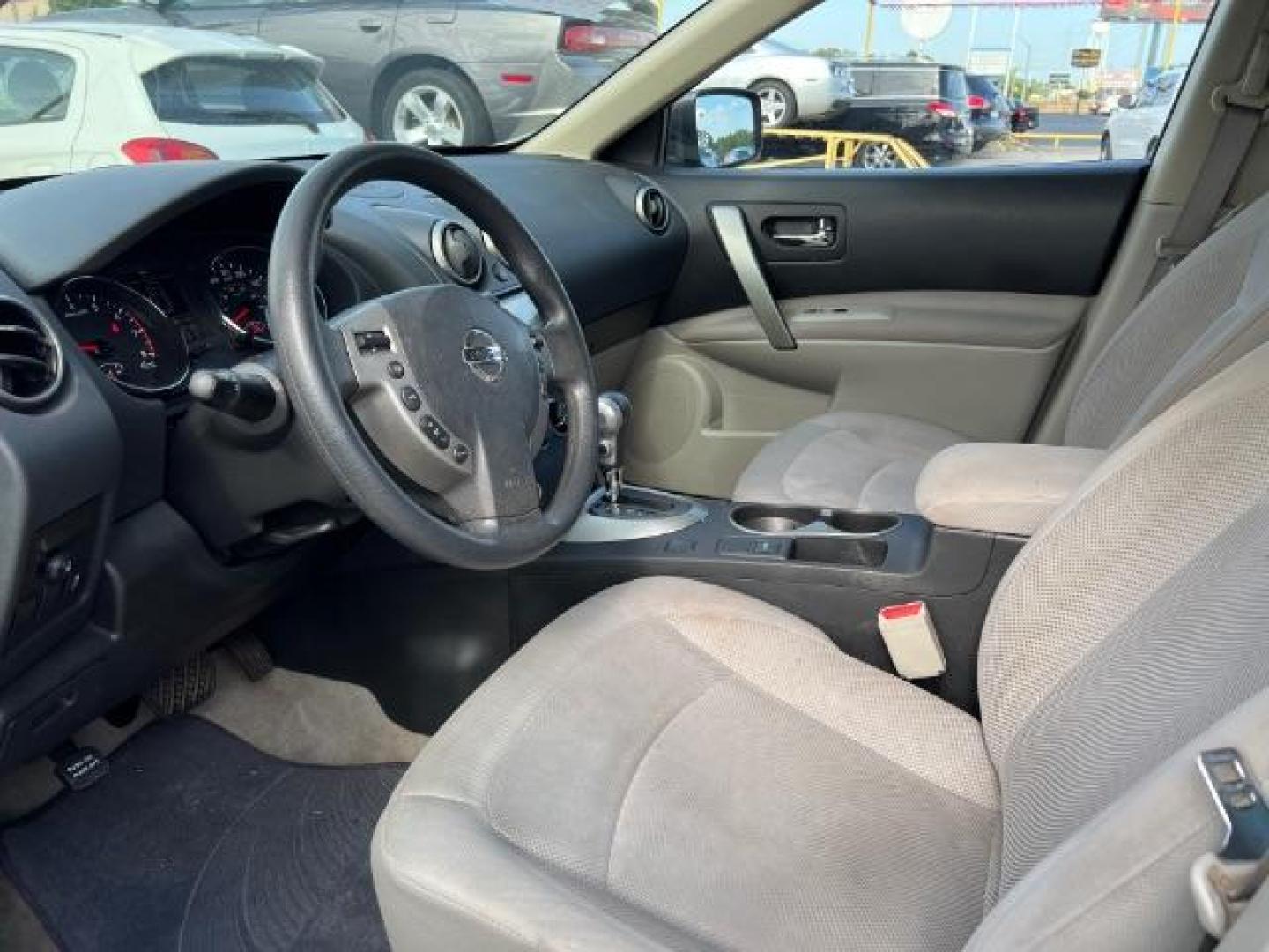 2015 GRAY Nissan Rogue Select S 2WD (JN8AS5MT9FW) with an 2.5L L4 DOHC 16V engine, Continuously Variabl transmission, located at 2715 W Pioneer Pkwy, Arlington, TX, 76013, (817) 265-9009, 32.710262, -97.153236 - Photo#14