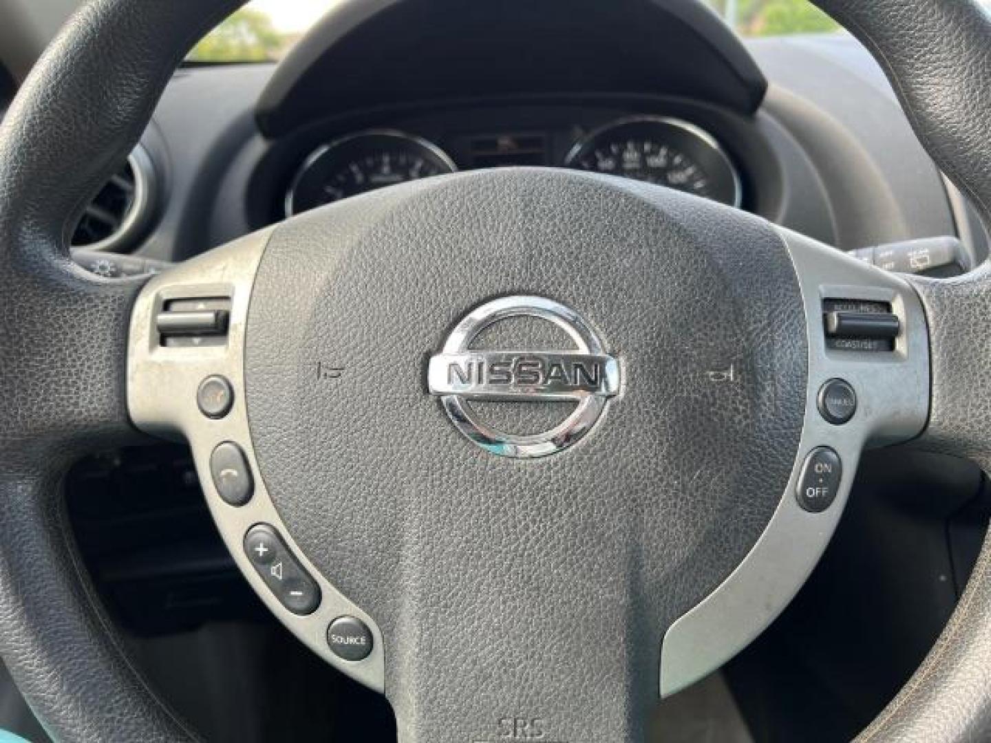 2015 GRAY Nissan Rogue Select S 2WD (JN8AS5MT9FW) with an 2.5L L4 DOHC 16V engine, Continuously Variabl transmission, located at 2715 W Pioneer Pkwy, Arlington, TX, 76013, (817) 265-9009, 32.710262, -97.153236 - Photo#17