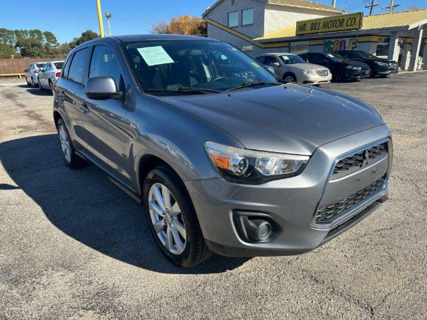 2015 SILVER Mitsubishi Outlander Sport ES 2WD (4A4AP3AU6FE) with an 2.0L L4 DOHC 16V engine, Continuously Variabl transmission, located at 2715 W Pioneer Pkwy, Arlington, TX, 76013, (817) 265-9009, 32.710262, -97.153236 - Photo#4