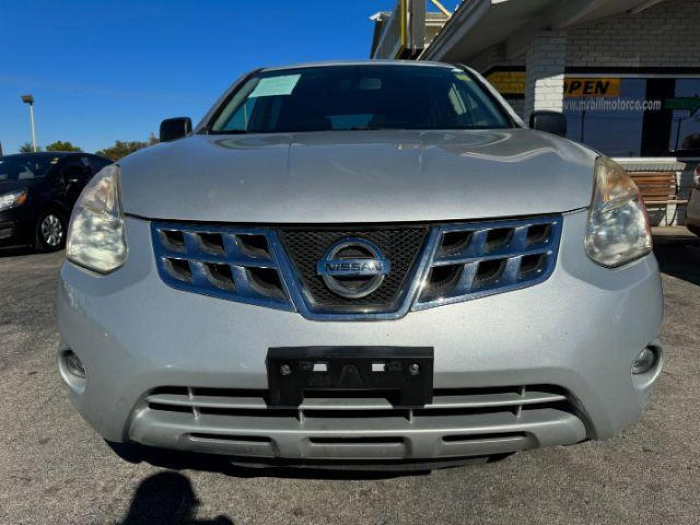2012 SILVER Nissan Rogue S 2WD (JN8AS5MT9CW) with an 2.5L L4 DOHC 16V engine, Continuously Variabl transmission, located at 2715 W Pioneer Pkwy, Arlington, TX, 76013, (817) 265-9009, 32.710262, -97.153236 - Photo#3