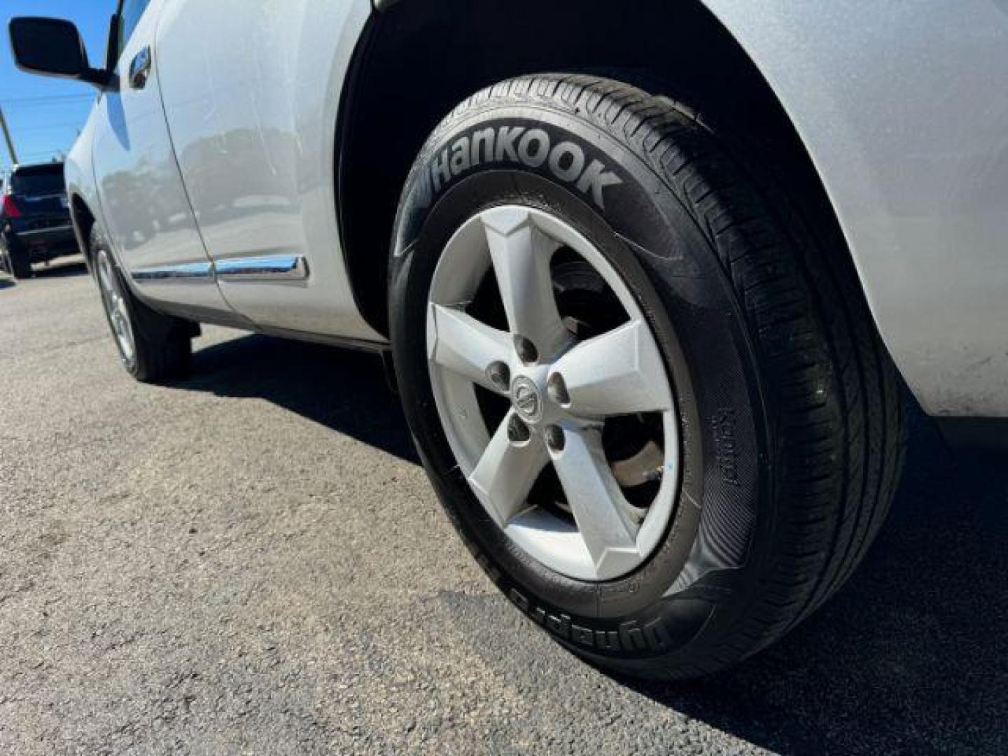 2012 SILVER Nissan Rogue S 2WD (JN8AS5MT9CW) with an 2.5L L4 DOHC 16V engine, Continuously Variabl transmission, located at 2715 W Pioneer Pkwy, Arlington, TX, 76013, (817) 265-9009, 32.710262, -97.153236 - Photo#8