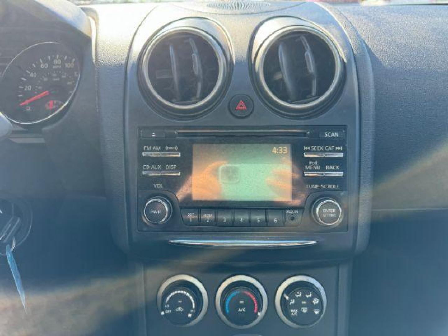 2012 SILVER Nissan Rogue S 2WD (JN8AS5MT9CW) with an 2.5L L4 DOHC 16V engine, Continuously Variabl transmission, located at 2715 W Pioneer Pkwy, Arlington, TX, 76013, (817) 265-9009, 32.710262, -97.153236 - Photo#16