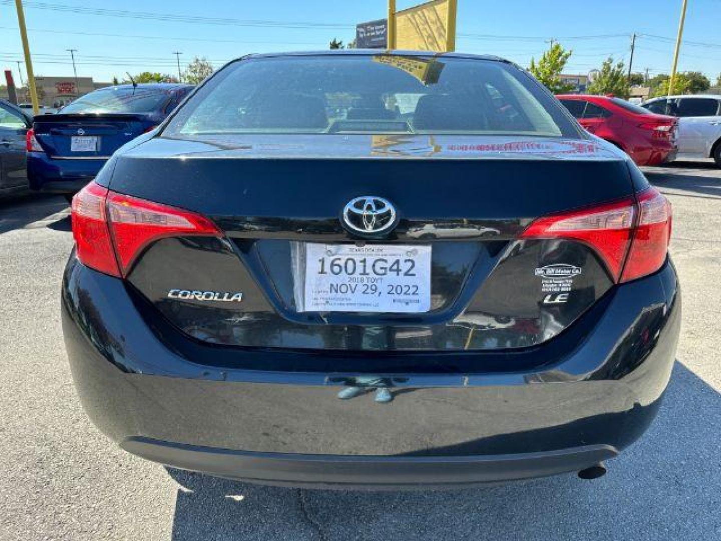 2018 BLACK Toyota Corolla LE CVT (2T1BURHEXJC) with an 1.8L L4 DOHC 16V engine, Continuously Variabl transmission, located at 2715 W Pioneer Pkwy, Arlington, TX, 76013, (817) 265-9009, 32.710262, -97.153236 - Photo#6