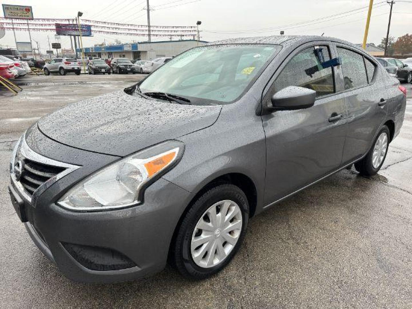 2019 GRAY Nissan Versa 1.6 S Plus (3N1CN7AP3KL) with an 1.6L L4 DOHC 16V engine, Continuously Variabl transmission, located at 2715 W Pioneer Pkwy, Arlington, TX, 76013, (817) 265-9009, 32.710262, -97.153236 - Photo#2
