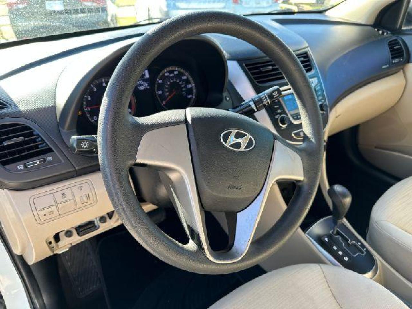 2016 WHITE Hyundai Accent SE 4-Door 6A (KMHCT4AEXGU) with an 1.6L L4 DOHC 16V engine, 6-Speed Automatic transmission, located at 2715 W Pioneer Pkwy, Arlington, TX, 76013, (817) 265-9009, 32.710262, -97.153236 - Photo#14