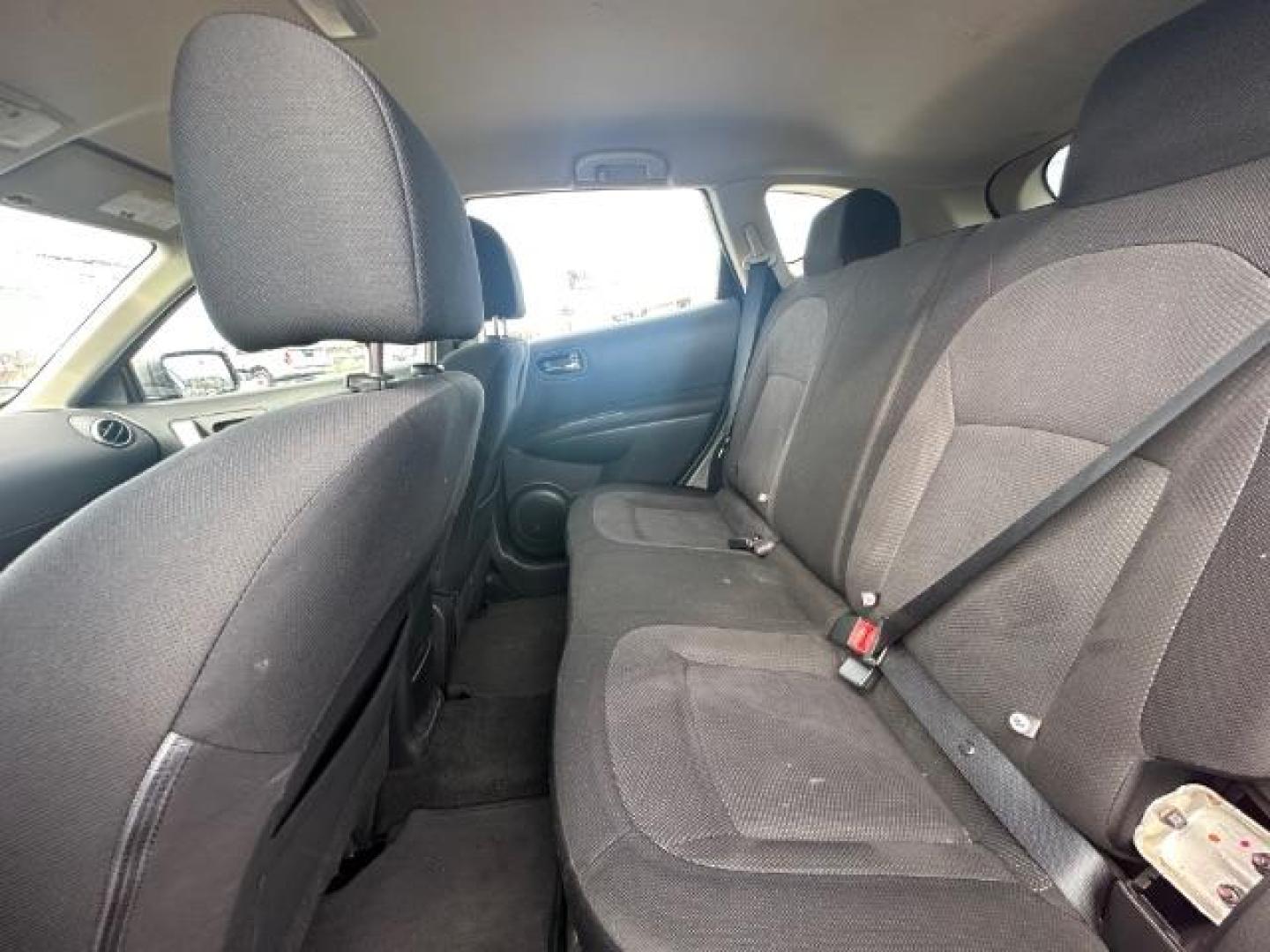 2011 Cayenne Red Pearl Nissan Rogue S 2WD (JN8AS5MT4BW) with an 2.5L L4 DOHC 16V engine, Continuously Variabl transmission, located at 2715 W Pioneer Pkwy, Arlington, TX, 76013, (817) 265-9009, 32.710262, -97.153236 - Photo#10