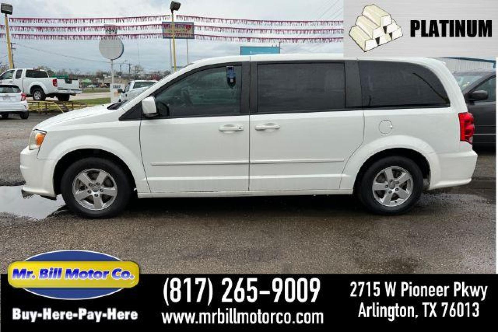 2012 WHITE Dodge Grand Caravan SXT (2C4RDGCG6CR) with an 3.6L V6 DOHC 24V engine, 6-Speed Automatic transmission, located at 2715 W Pioneer Pkwy, Arlington, TX, 76013, (817) 265-9009, 32.710262, -97.153236 - Photo#0