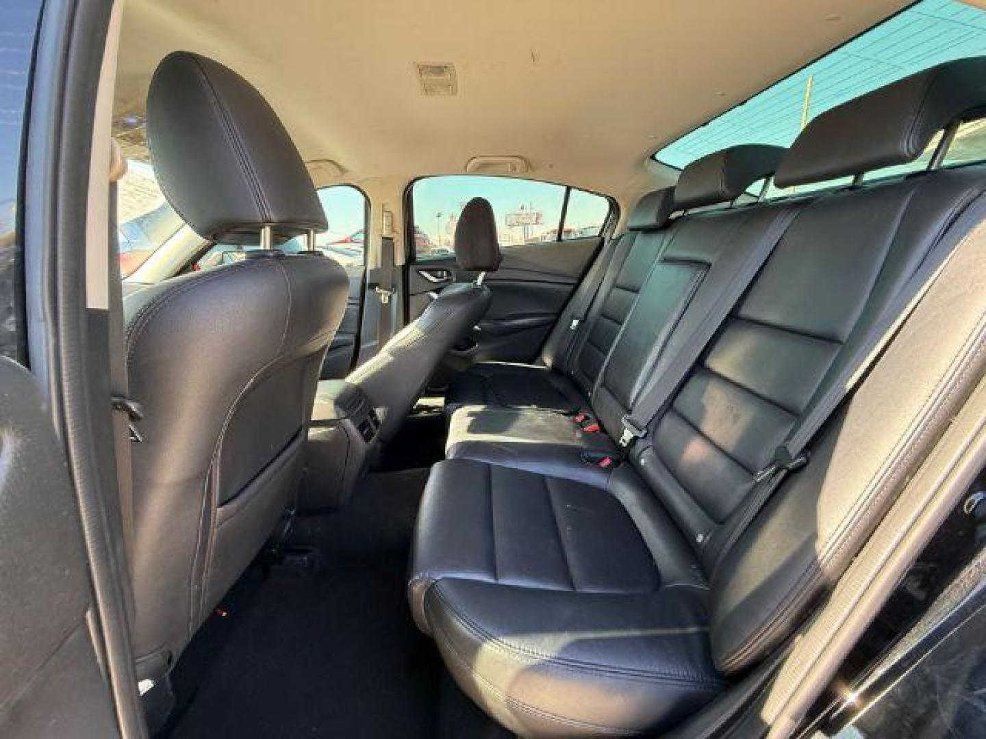 2015 BLACK Mazda Mazda6 i Touring (JM1GJ1V55F1) with an 2.5L L4 DOHC 16V engine, 5-Speed transmission, located at 2715 W Pioneer Pkwy, Arlington, TX, 76013, (817) 265-9009, 32.710262, -97.153236 - Photo#10