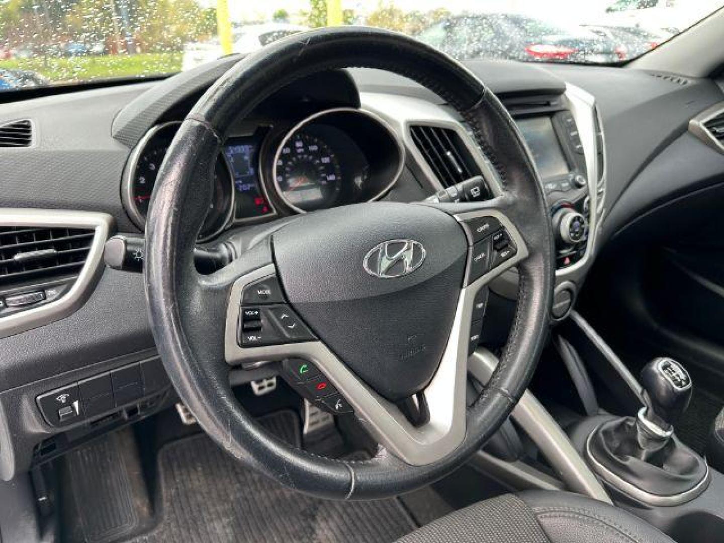 2013 WHITE Hyundai Veloster Base (KMHTC6AD9DU) with an 1.6L L4 DOHC 16V engine, located at 2715 W Pioneer Pkwy, Arlington, TX, 76013, (817) 265-9009, 32.710262, -97.153236 - Photo#14