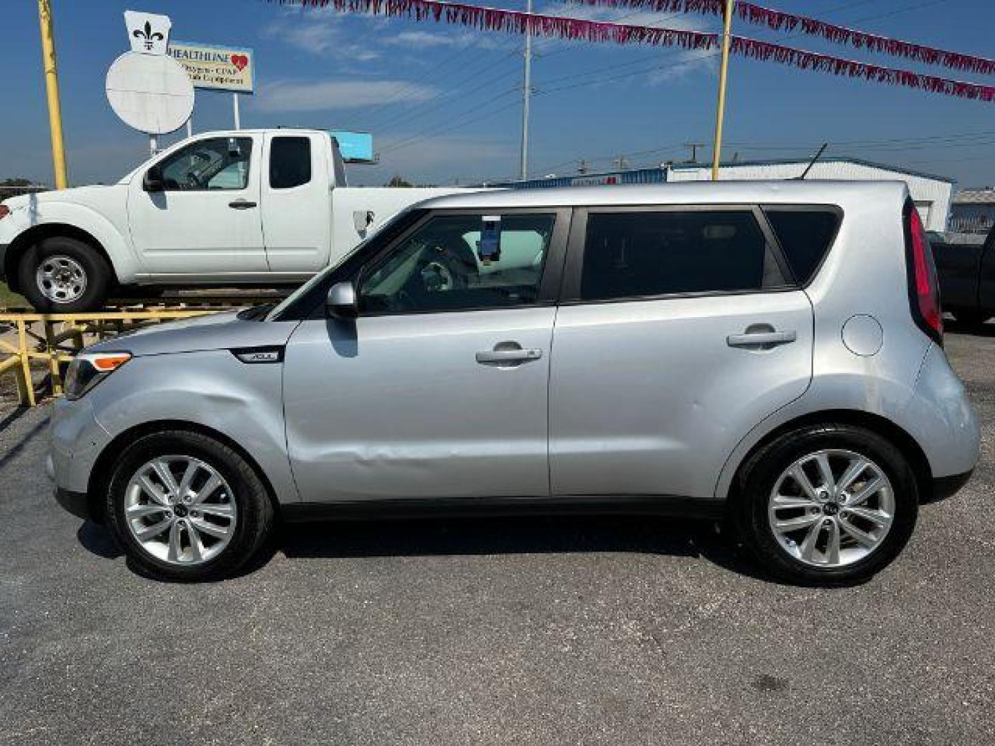 2018 SILVER Kia Soul + (KNDJP3A53J7) with an 2.0L L4 DOHC 16V engine, 6-Speed Automatic transmission, located at 2715 W Pioneer Pkwy, Arlington, TX, 76013, (817) 265-9009, 32.710262, -97.153236 - Photo#1