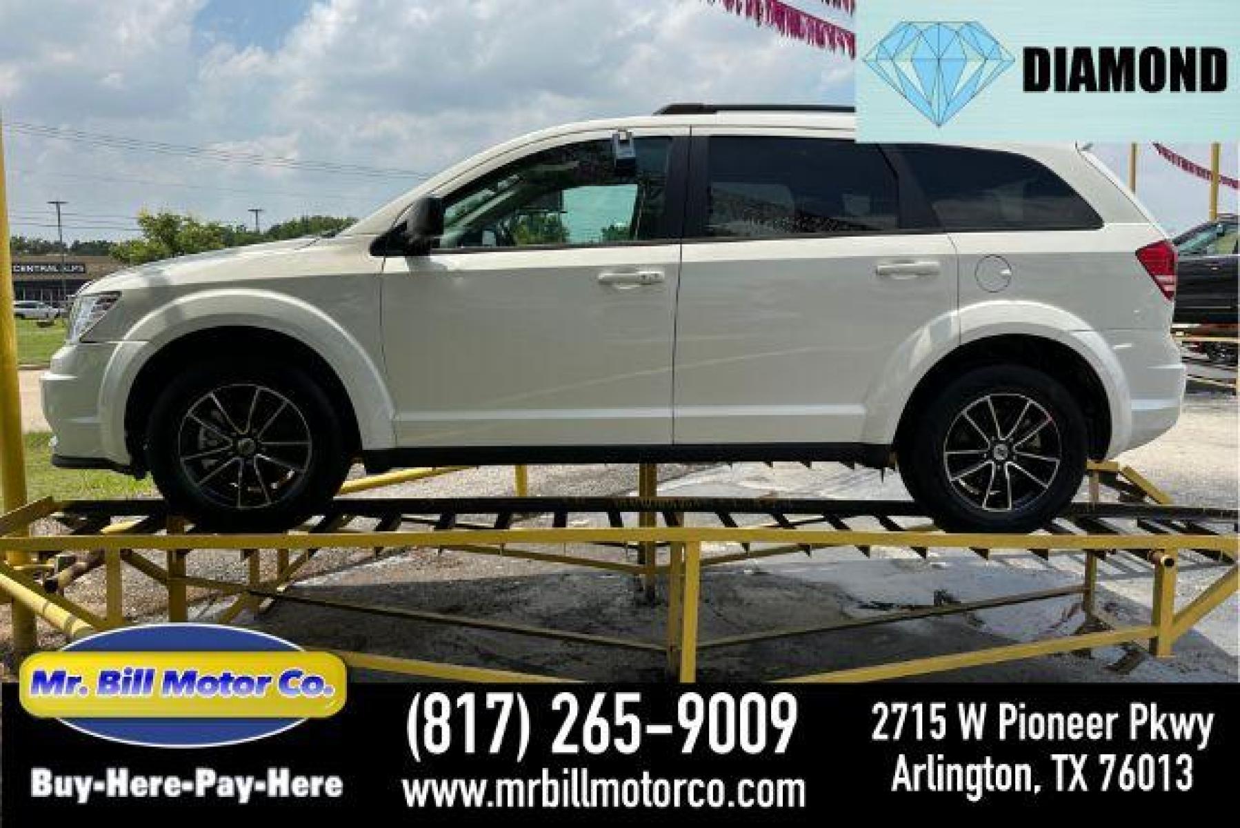 2018 WHITE Dodge Journey SE (3C4PDCABXJT) with an 2.4L L4 DOHC 16V engine, 4-Speed Automatic transmission, located at 2715 W Pioneer Pkwy, Arlington, TX, 76013, (817) 265-9009, 32.710262, -97.153236 - Photo #0
