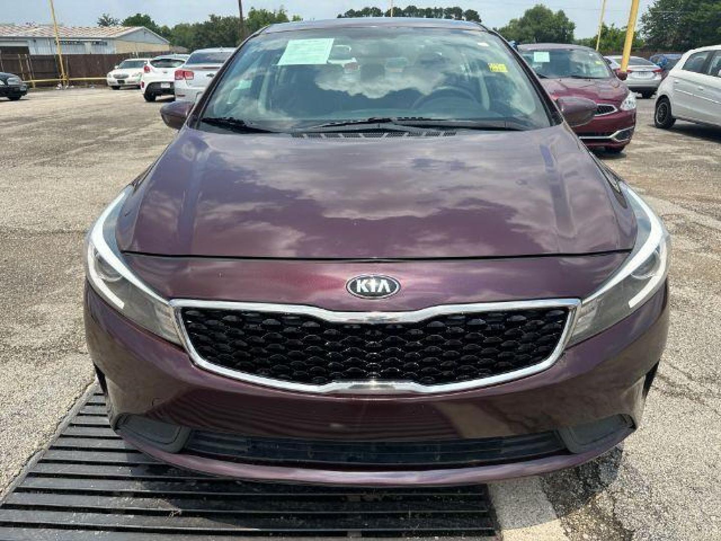 2018 RED Kia Forte LX 6M (3KPFL4A73JE) with an 2.0L L4 DOHC 16V engine, 6-Speed Manual transmission, located at 2715 W Pioneer Pkwy, Arlington, TX, 76013, (817) 265-9009, 32.710262, -97.153236 - Photo#21