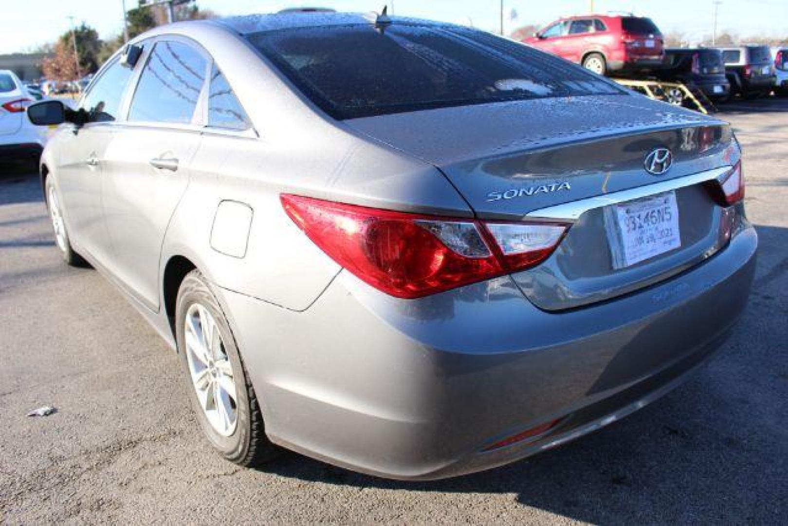 2012 GRAY Hyundai Sonata GLS Auto (5NPEB4AC2CH) with an 2.4L L4 DOHC 16V engine, 6-Speed Automatic transmission, located at 2715 W Pioneer Pkwy, Arlington, TX, 76013, (817) 265-9009, 32.710262, -97.153236 - Photo#7