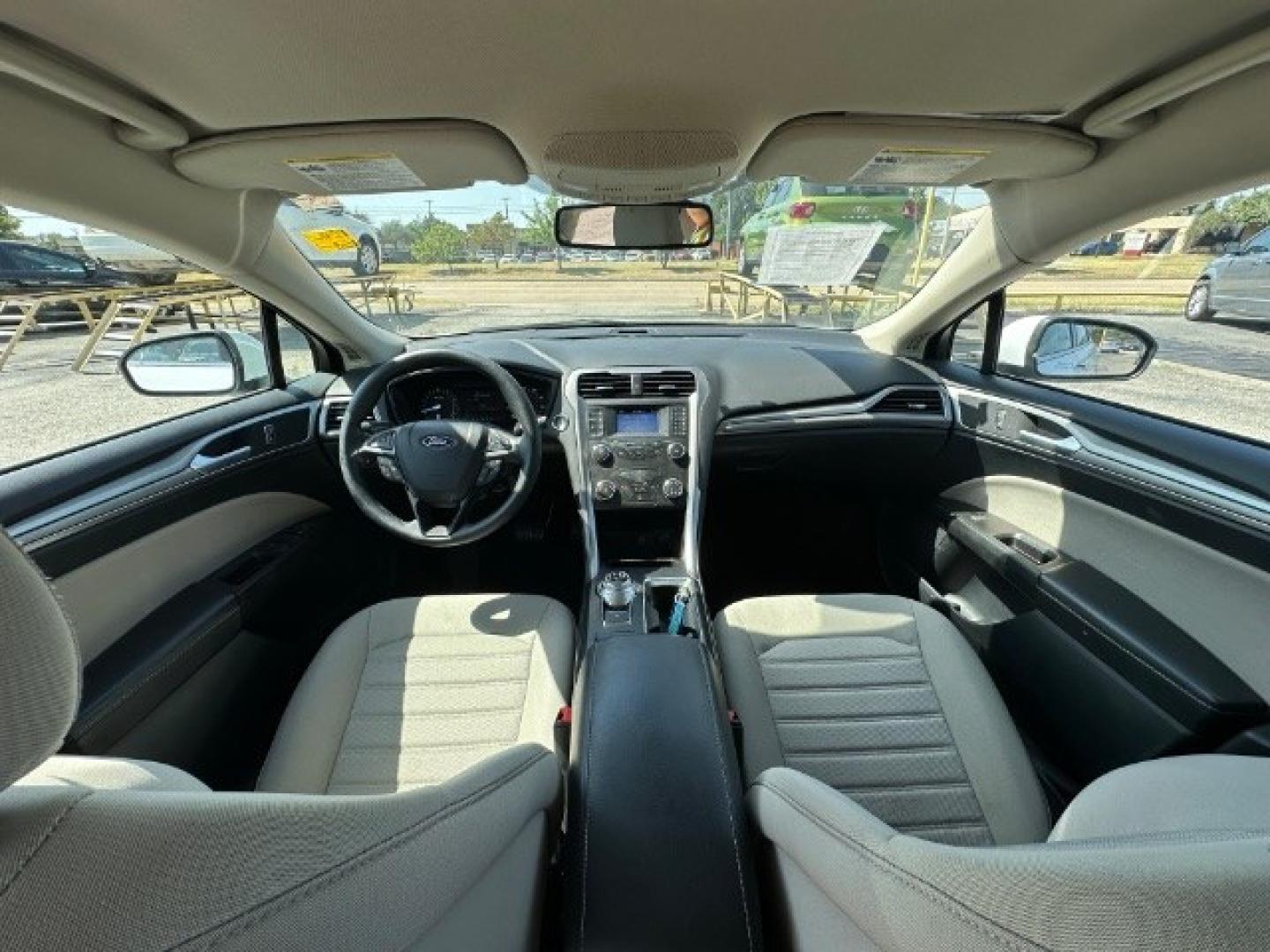 2020 WHITE Ford Fusion S (3FA6P0G75LR) with an 2.5L L4 DOHC 16V engine, 6-Speed Automatic transmission, located at 2715 W Pioneer Pkwy, Arlington, TX, 76013, (817) 265-9009, 32.710262, -97.153236- Photo#12