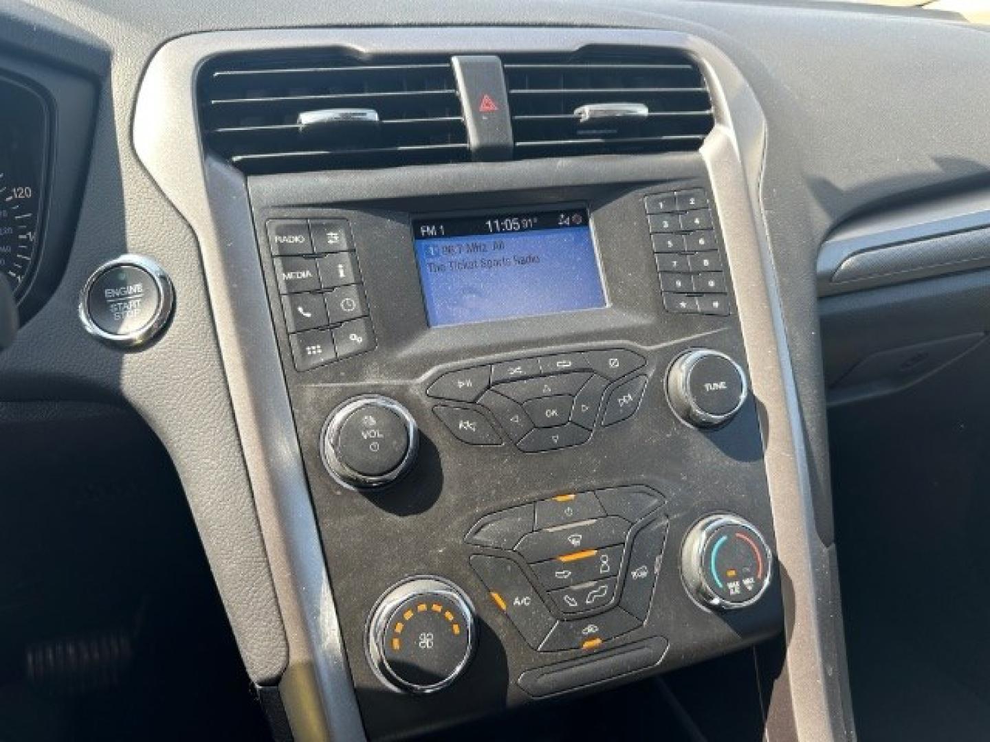 2020 WHITE Ford Fusion S (3FA6P0G75LR) with an 2.5L L4 DOHC 16V engine, 6-Speed Automatic transmission, located at 2715 W Pioneer Pkwy, Arlington, TX, 76013, (817) 265-9009, 32.710262, -97.153236- Photo#16