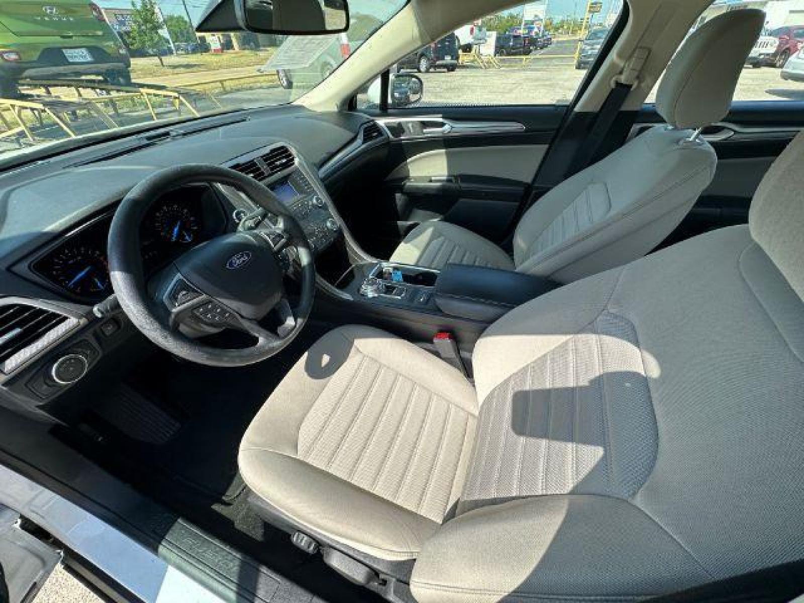 2020 WHITE Ford Fusion S (3FA6P0G75LR) with an 2.5L L4 DOHC 16V engine, 6-Speed Automatic transmission, located at 2715 W Pioneer Pkwy, Arlington, TX, 76013, (817) 265-9009, 32.710262, -97.153236 - Photo #14