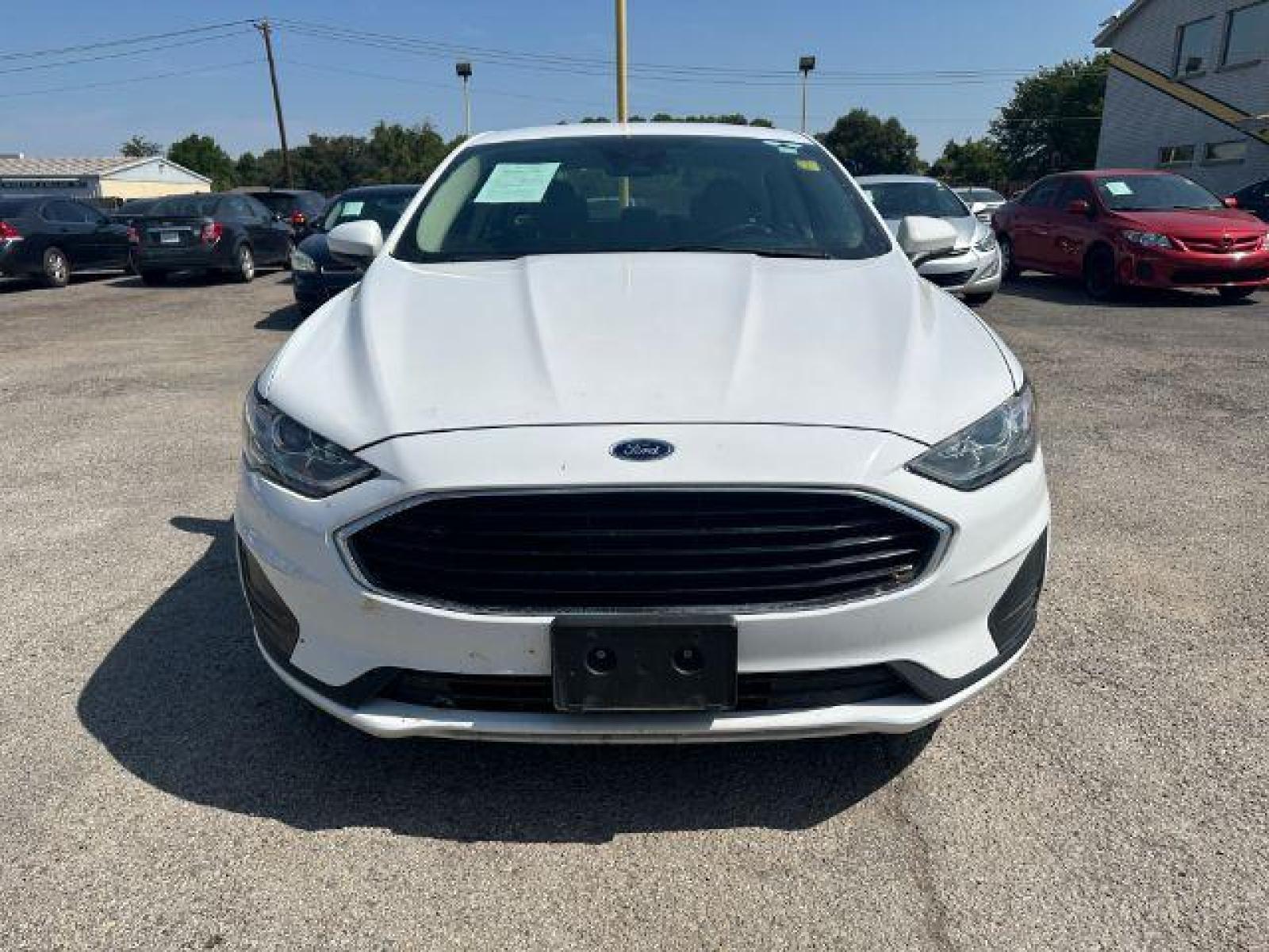 2020 WHITE Ford Fusion S (3FA6P0G75LR) with an 2.5L L4 DOHC 16V engine, 6-Speed Automatic transmission, located at 2715 W Pioneer Pkwy, Arlington, TX, 76013, (817) 265-9009, 32.710262, -97.153236 - Photo #4