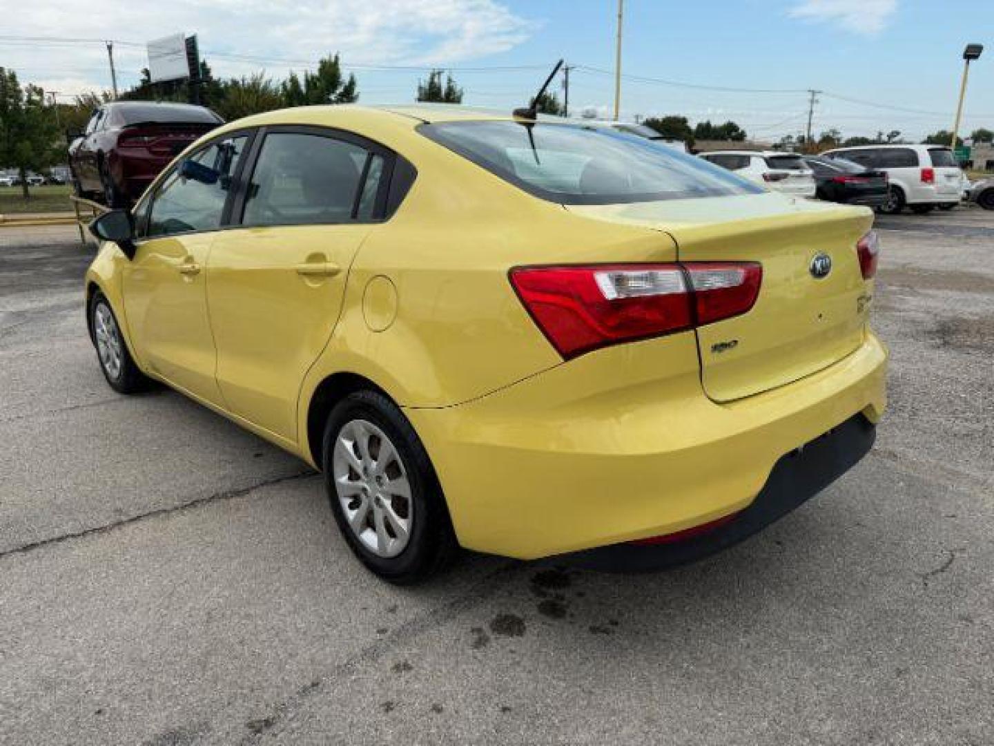 2016 YELLOW Kia Rio LX 6A (KNADM4A3XG6) with an 1.6L L4 DOHC 16V engine, 6-Speed Automatic transmission, located at 2715 W Pioneer Pkwy, Arlington, TX, 76013, (817) 265-9009, 32.710262, -97.153236 - Photo#9