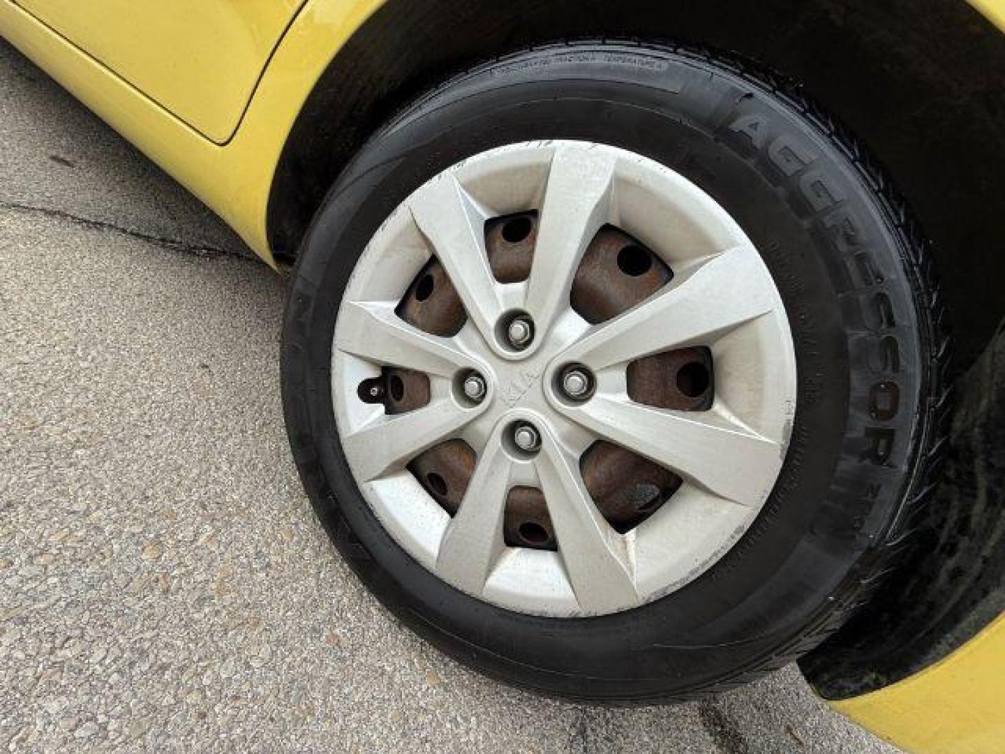 2016 YELLOW Kia Rio LX 6A (KNADM4A3XG6) with an 1.6L L4 DOHC 16V engine, 6-Speed Automatic transmission, located at 2715 W Pioneer Pkwy, Arlington, TX, 76013, (817) 265-9009, 32.710262, -97.153236 - Photo#10