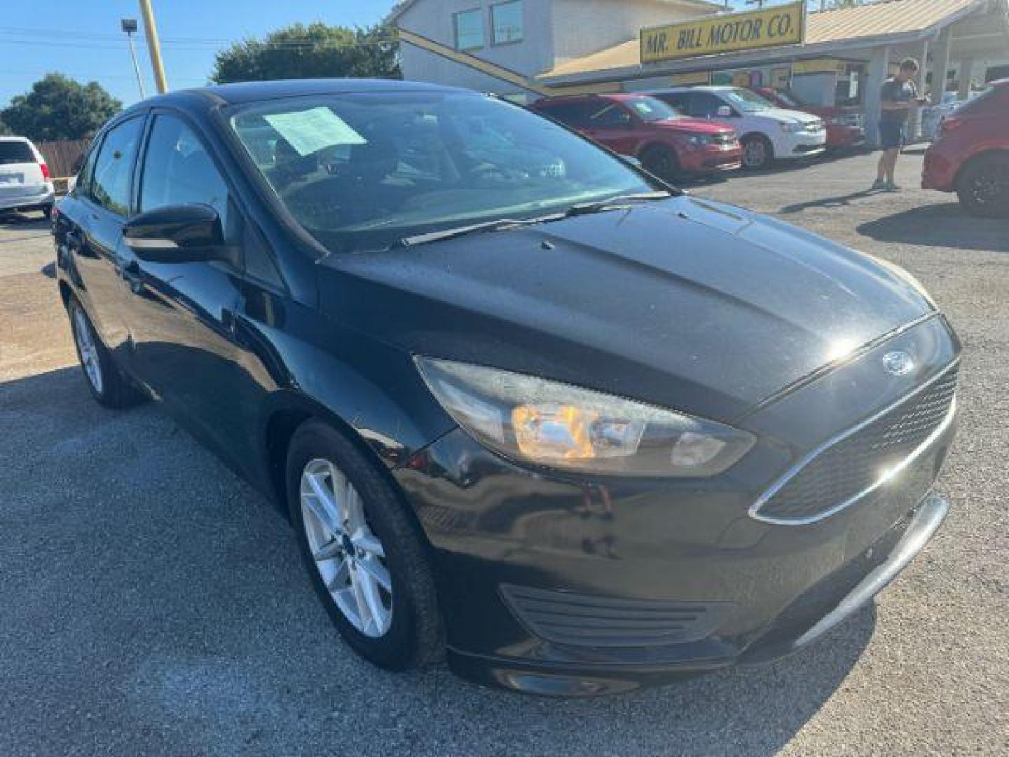 2017 BLACK Ford Focus SE Sedan (1FADP3F24HL) with an 2.0L L4 DOHC 16V engine, located at 2715 W Pioneer Pkwy, Arlington, TX, 76013, (817) 265-9009, 32.710262, -97.153236 - Photo#5