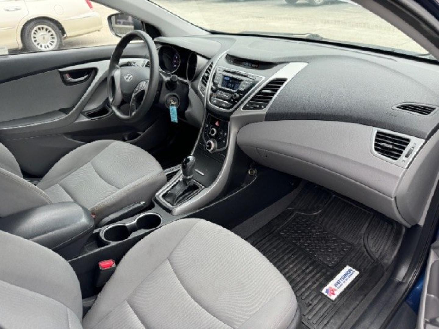 2016 BLUE Hyundai Elantra SE 6AT (5NPDH4AE1GH) with an 1.8L L4 DOHC 16V engine, 6-Speed Automatic transmission, located at 2715 W Pioneer Pkwy, Arlington, TX, 76013, (817) 265-9009, 32.710262, -97.153236- Photo#13