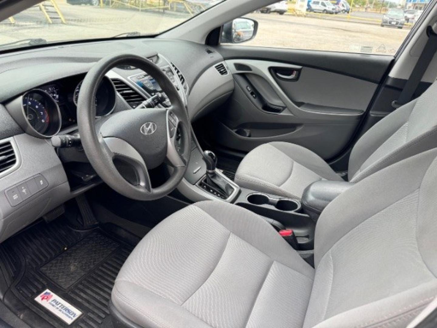 2016 BLUE Hyundai Elantra SE 6AT (5NPDH4AE1GH) with an 1.8L L4 DOHC 16V engine, 6-Speed Automatic transmission, located at 2715 W Pioneer Pkwy, Arlington, TX, 76013, (817) 265-9009, 32.710262, -97.153236- Photo#14