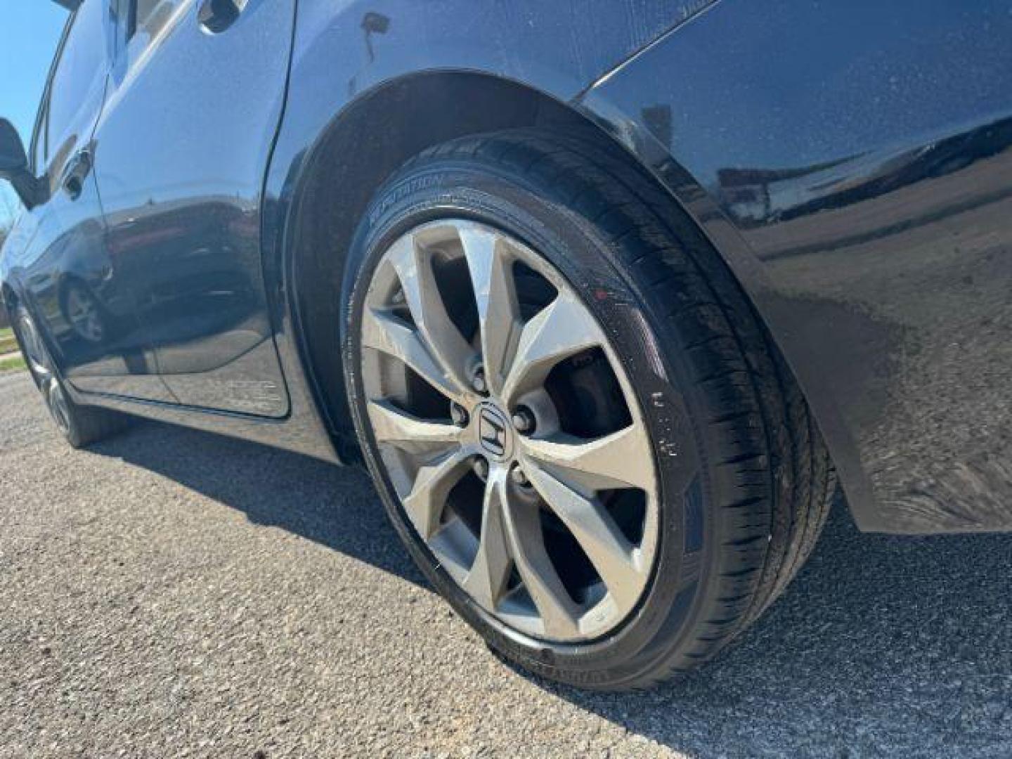 2012 BLACK Honda Civic Si Sedan 6-Speed MT (2HGFB6E56CH) with an 2.0L L4 DOHC 16V engine, 6-Speed Manual transmission, located at 2715 W Pioneer Pkwy, Arlington, TX, 76013, (817) 265-9009, 32.710262, -97.153236 - Photo#8