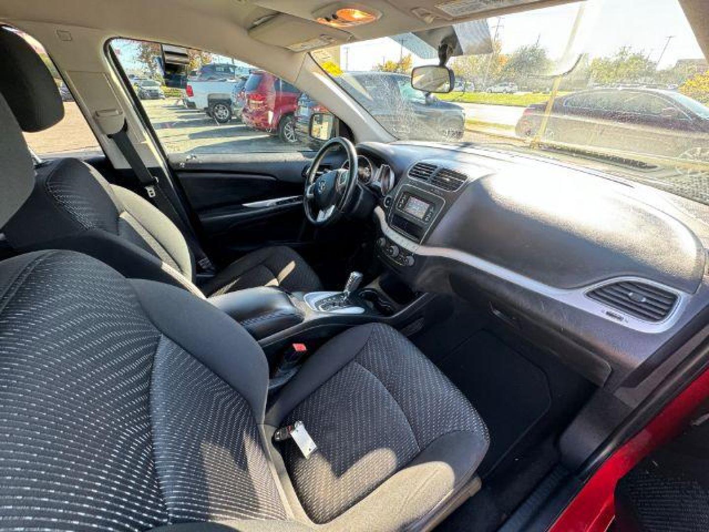 2018 RED Dodge Journey SE (3C4PDCAB9JT) with an 2.4L L4 DOHC 16V engine, 4-Speed Automatic transmission, located at 2715 W Pioneer Pkwy, Arlington, TX, 76013, (817) 265-9009, 32.710262, -97.153236 - Photo#11