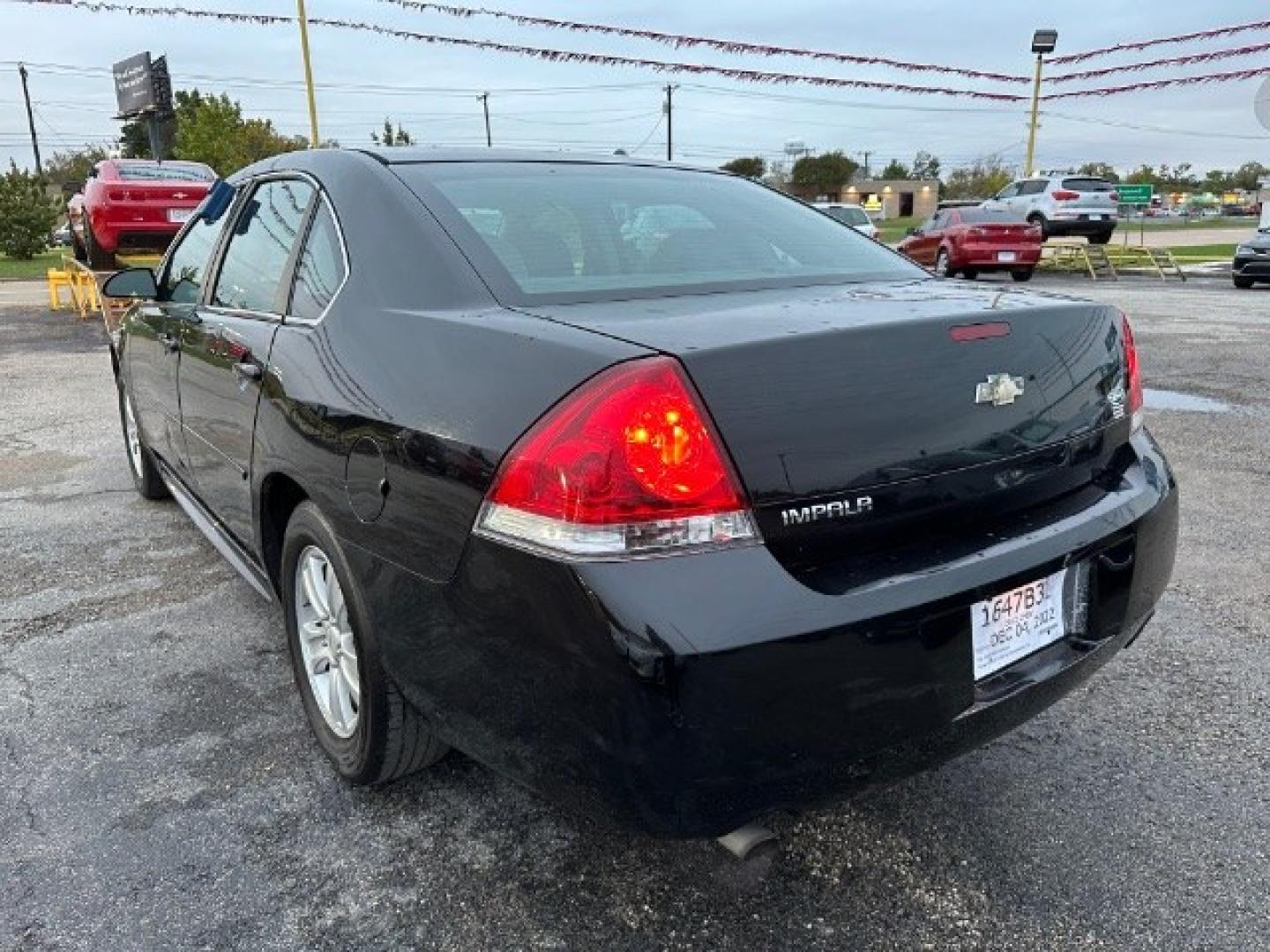 2013 GRAY Chevrolet Impala LS (Fleet) (2G1WF5E34D1) with an 3.6L V6 DOHC 16V FFV engine, 6-Speed Automatic transmission, located at 2715 W Pioneer Pkwy, Arlington, TX, 76013, (817) 265-9009, 32.710262, -97.153236- Photo#7