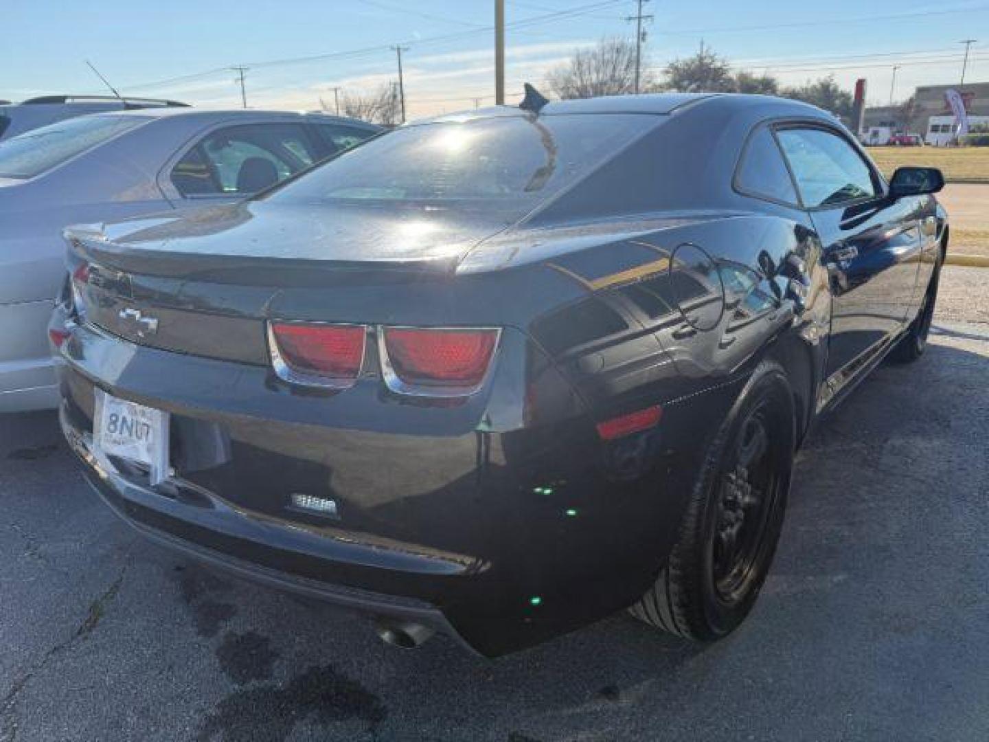 2012 Black Chevrolet Camaro LS Coupe (2G1FA1E32C9) with an 3.6L V6 DOHC 24V FFV engine, 6-Speed Automatic transmission, located at 2715 W Pioneer Pkwy, Arlington, TX, 76013, (817) 265-9009, 32.710262, -97.153236 - Photo#5
