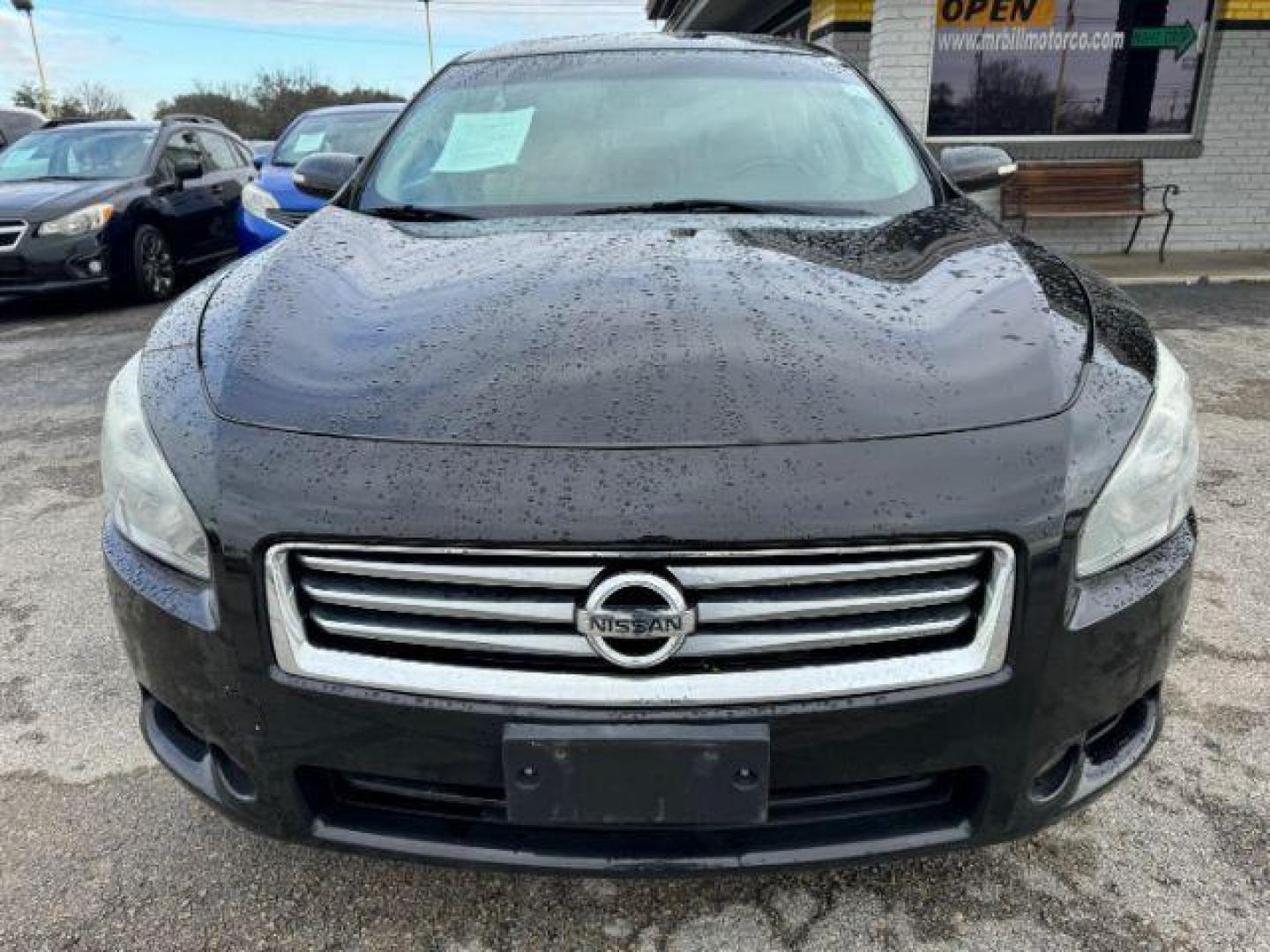2014 BLACK Nissan Maxima S (1N4AA5AP0EC) with an 3.5L V6 DOHC 24V engine, Continuously Variabl transmission, located at 2715 W Pioneer Pkwy, Arlington, TX, 76013, (817) 265-9009, 32.710262, -97.153236 - Photo#4