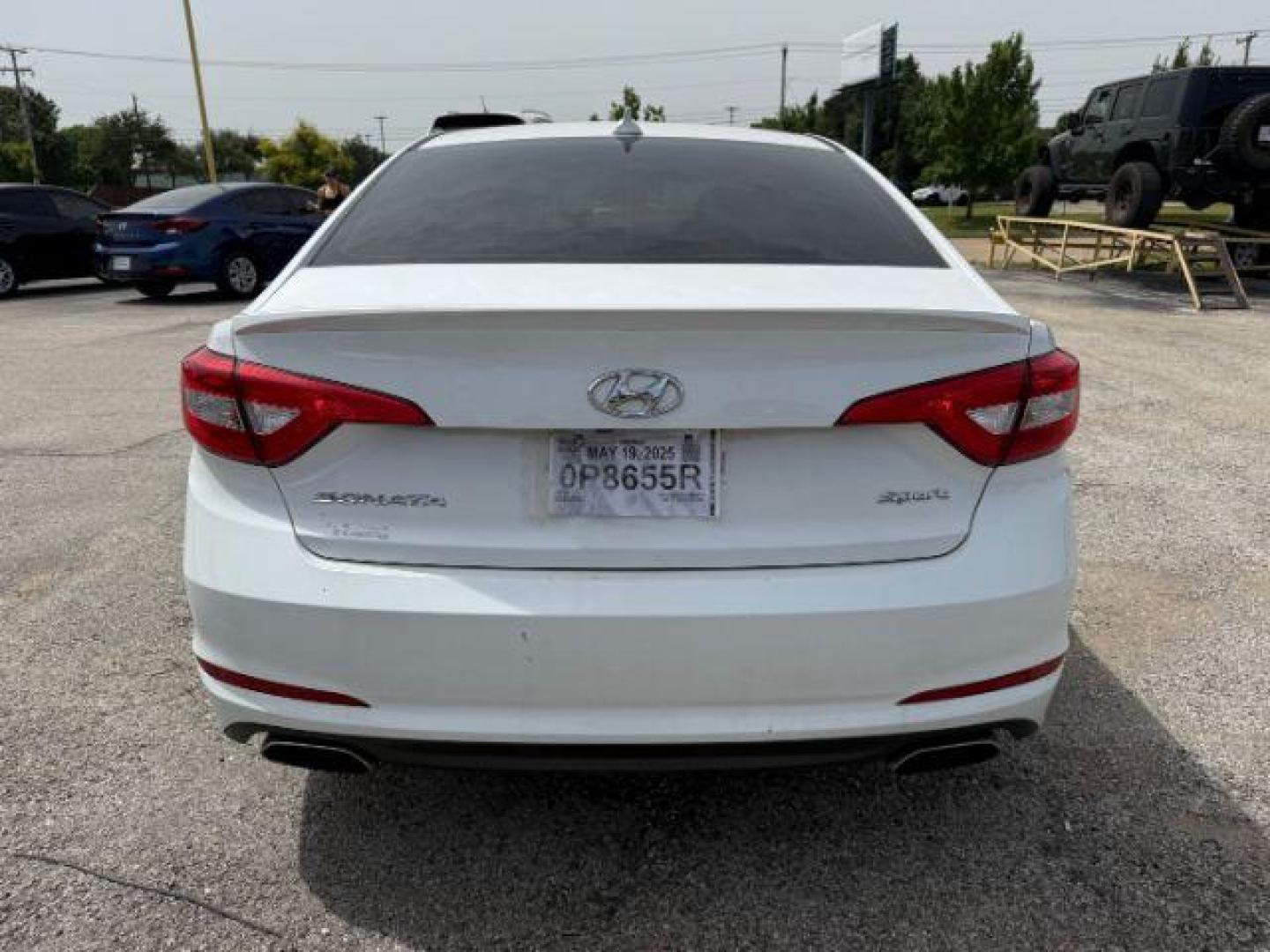 2016 WHITE Hyundai Sonata Sport (5NPE34AF6GH) with an 2.4L L4 DOHC 16V engine, 6-Speed Automatic transmission, located at 2715 W Pioneer Pkwy, Arlington, TX, 76013, (817) 265-9009, 32.710262, -97.153236 - Photo#7