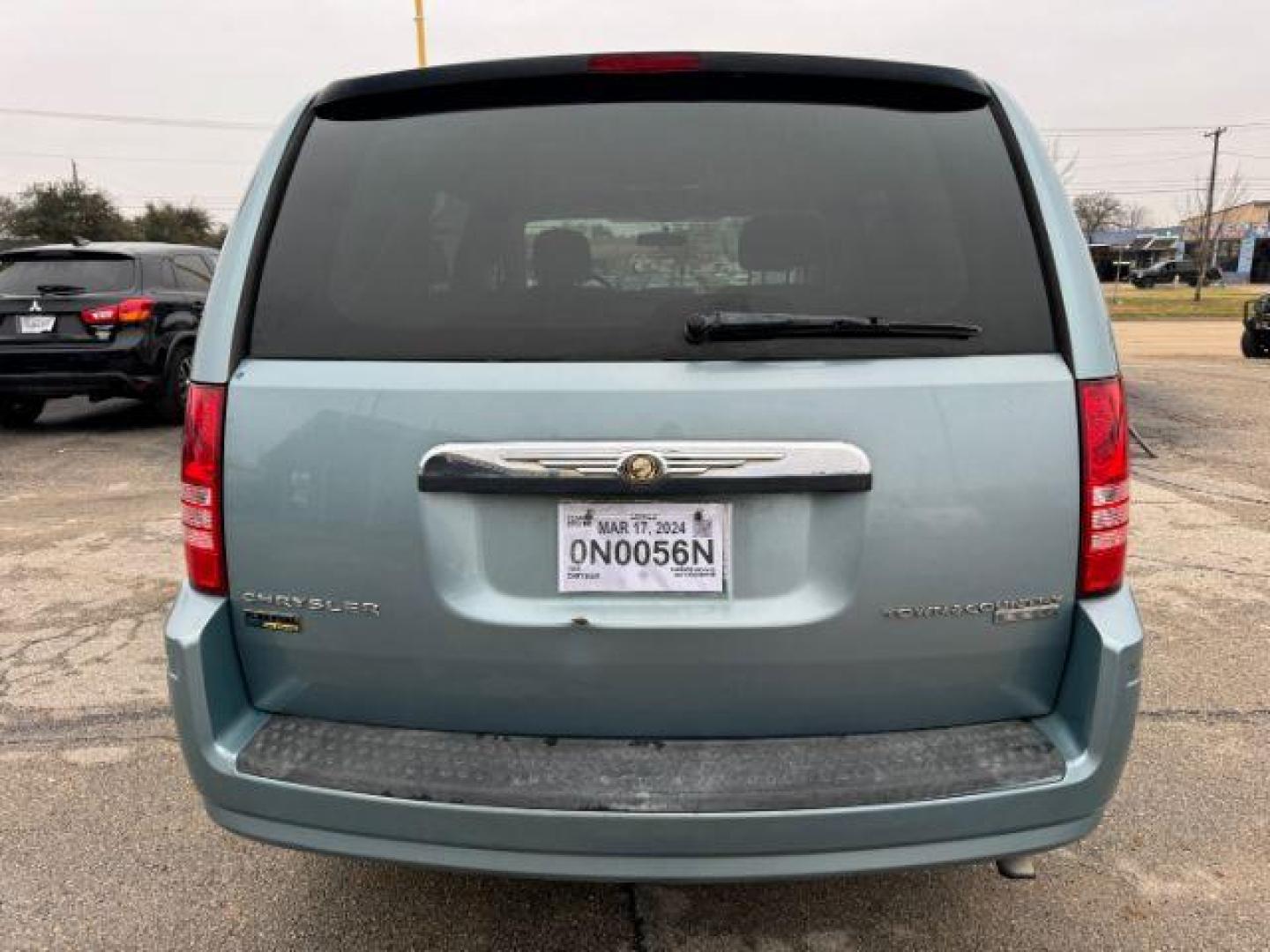 2010 BLUE Chrysler Town and Country LX (2A4RR4DE1AR) with an 3.3L V6 OHV 12V engine, 4-Speed Automatic transmission, located at 2715 W Pioneer Pkwy, Arlington, TX, 76013, (817) 265-9009, 32.710262, -97.153236 - Photo#6