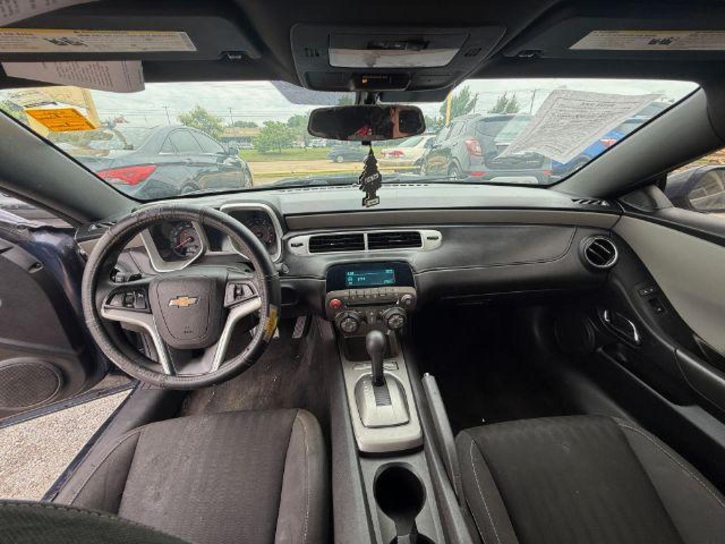 2015 BLACK Chevrolet Camaro 2LS Coupe (2G1FB1E3XF9) with an 3.6L V6 DOHC 24V FFV engine, 6-Speed Automatic transmission, located at 2715 W Pioneer Pkwy, Arlington, TX, 76013, (817) 265-9009, 32.710262, -97.153236 - Photo#13