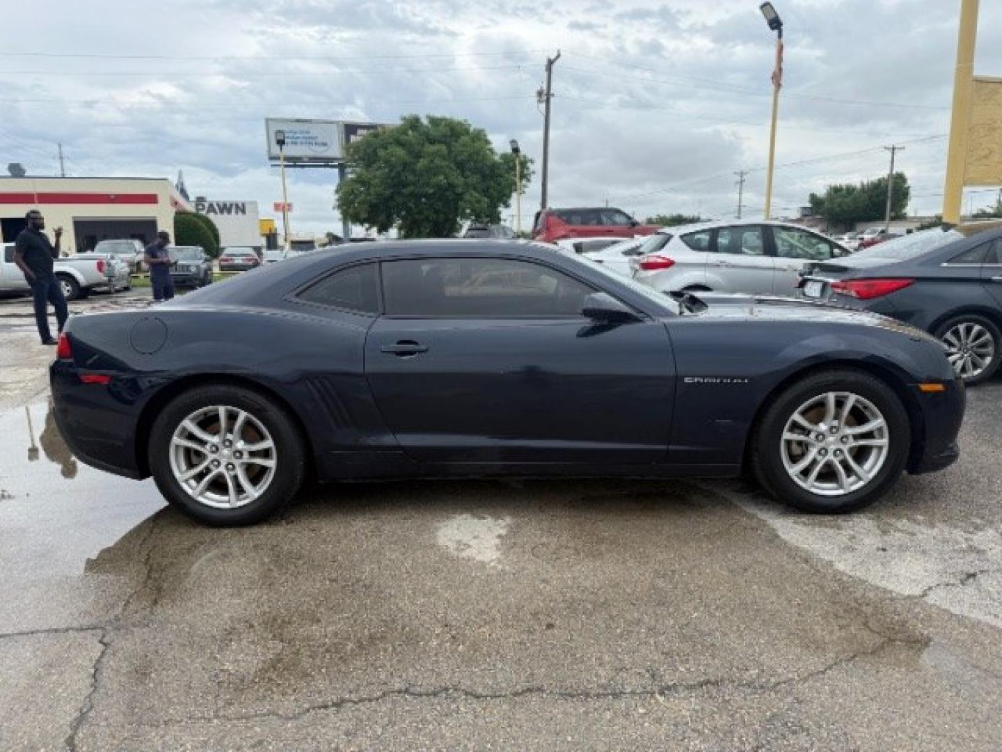 2015 BLACK Chevrolet Camaro 2LS Coupe (2G1FB1E3XF9) with an 3.6L V6 DOHC 24V FFV engine, 6-Speed Automatic transmission, located at 2715 W Pioneer Pkwy, Arlington, TX, 76013, (817) 265-9009, 32.710262, -97.153236- Photo#5