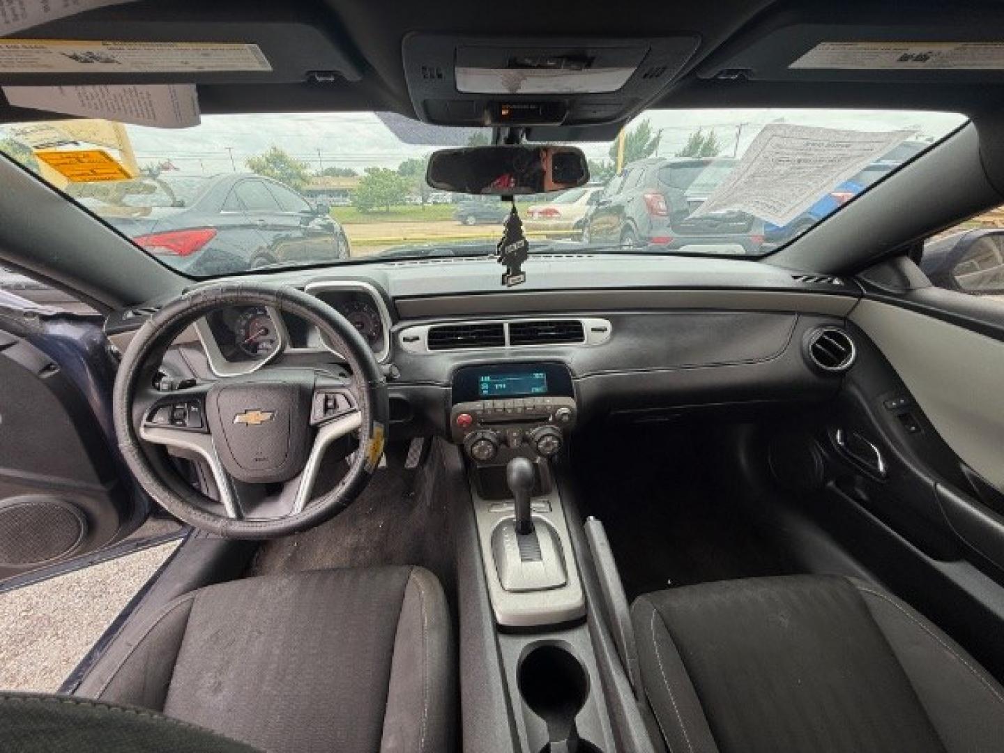 2015 BLACK Chevrolet Camaro 2LS Coupe (2G1FB1E3XF9) with an 3.6L V6 DOHC 24V FFV engine, 6-Speed Automatic transmission, located at 2715 W Pioneer Pkwy, Arlington, TX, 76013, (817) 265-9009, 32.710262, -97.153236- Photo#15