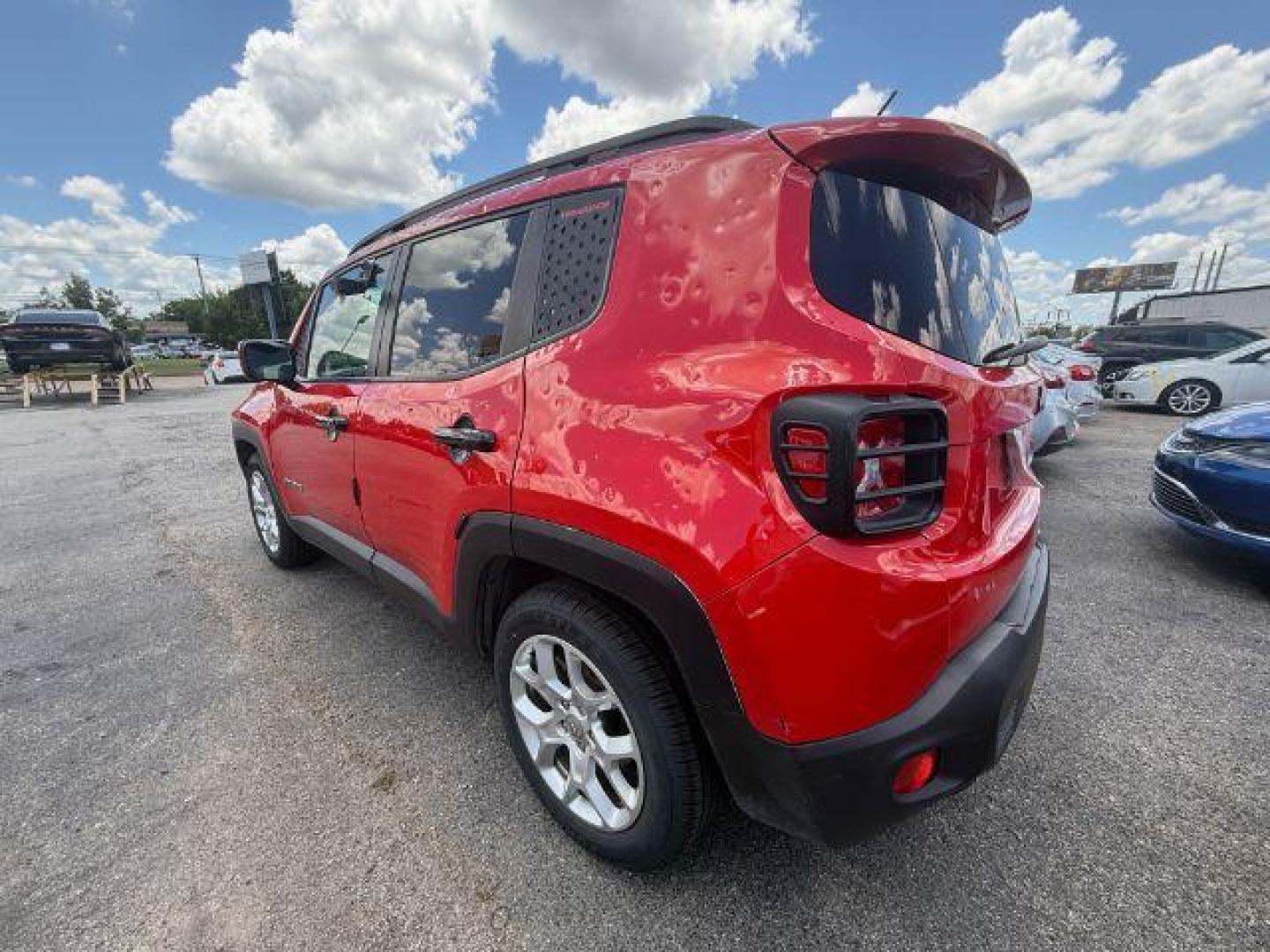 2017 Colorado Red Jeep Renegade Latitude FWD (ZACCJABB1HP) with an 2.4L L4 DOHC 16V engine, 6-Speed Manual transmission, located at 2715 W Pioneer Pkwy, Arlington, TX, 76013, (817) 265-9009, 32.710262, -97.153236 - Photo#8