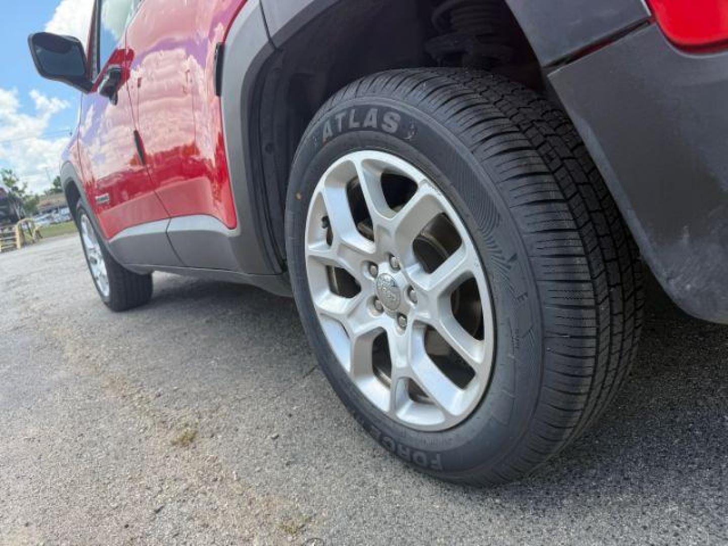 2017 Colorado Red Jeep Renegade Latitude FWD (ZACCJABB1HP) with an 2.4L L4 DOHC 16V engine, 6-Speed Manual transmission, located at 2715 W Pioneer Pkwy, Arlington, TX, 76013, (817) 265-9009, 32.710262, -97.153236 - Photo#9